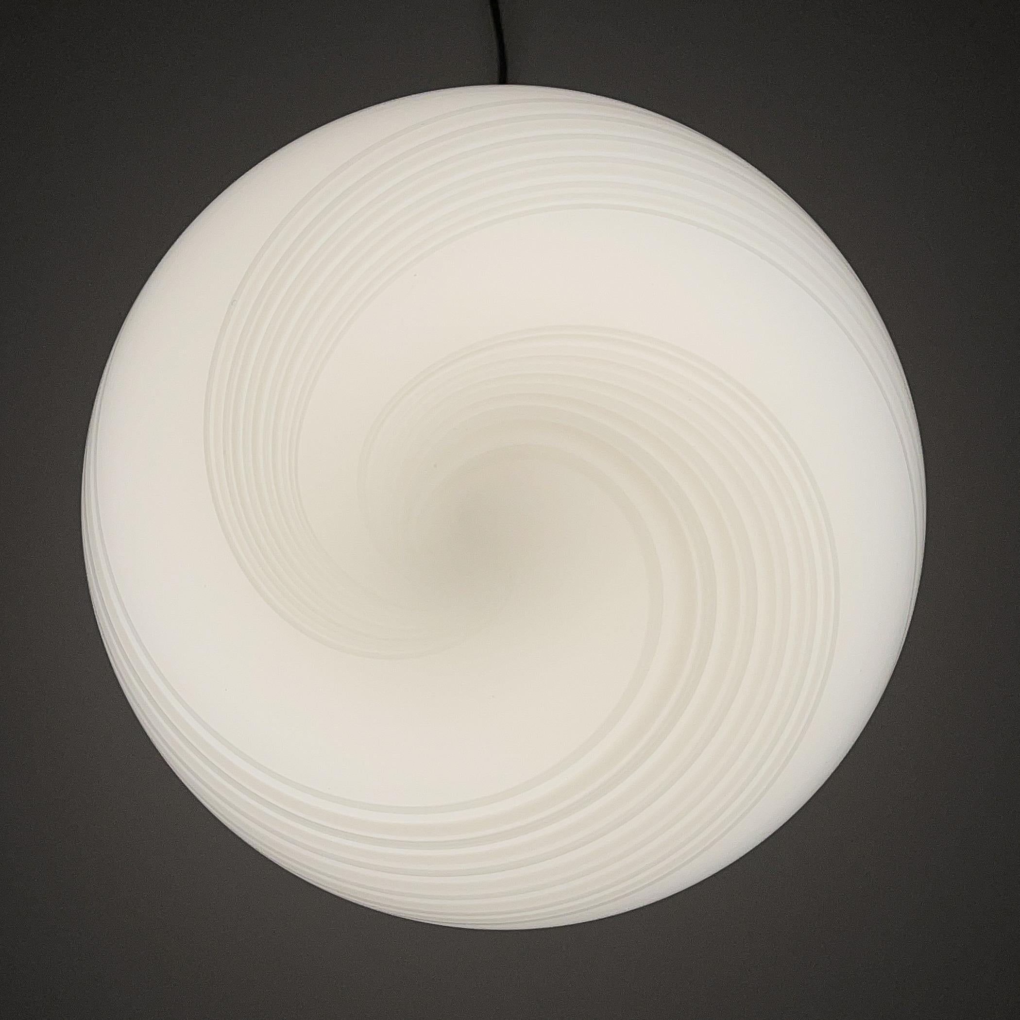Murano Glass Vintage white murano table lamp Italy 1970s For Sale