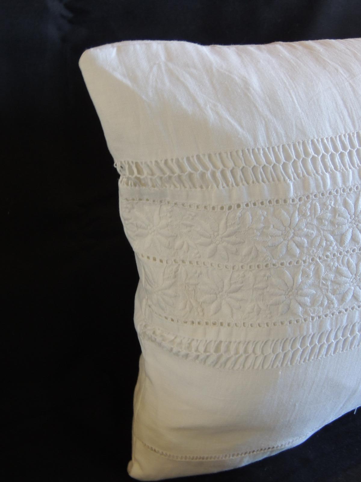 Vintage white on white eyelet lace linen bolster decorative pillow.
Linen backing.
Decorative pillow handcrafted and designed in the USA.
Closure by stitch (no zipper closure) with custom made pillow insert.
Size: 12