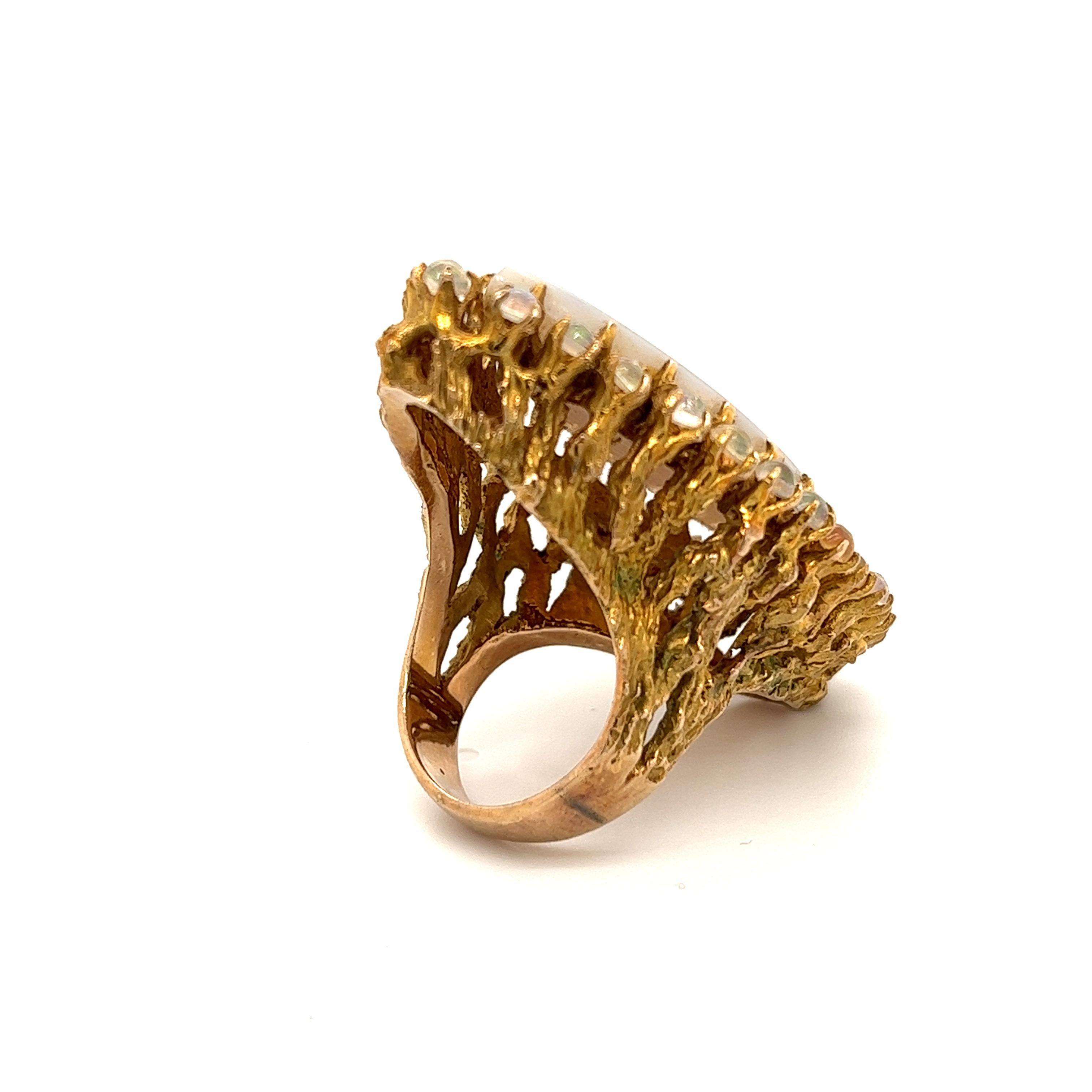 Ring mit weißem Opal in 14k Gelbgold im Baumstil für Frauen (Marquiseschliff) im Angebot