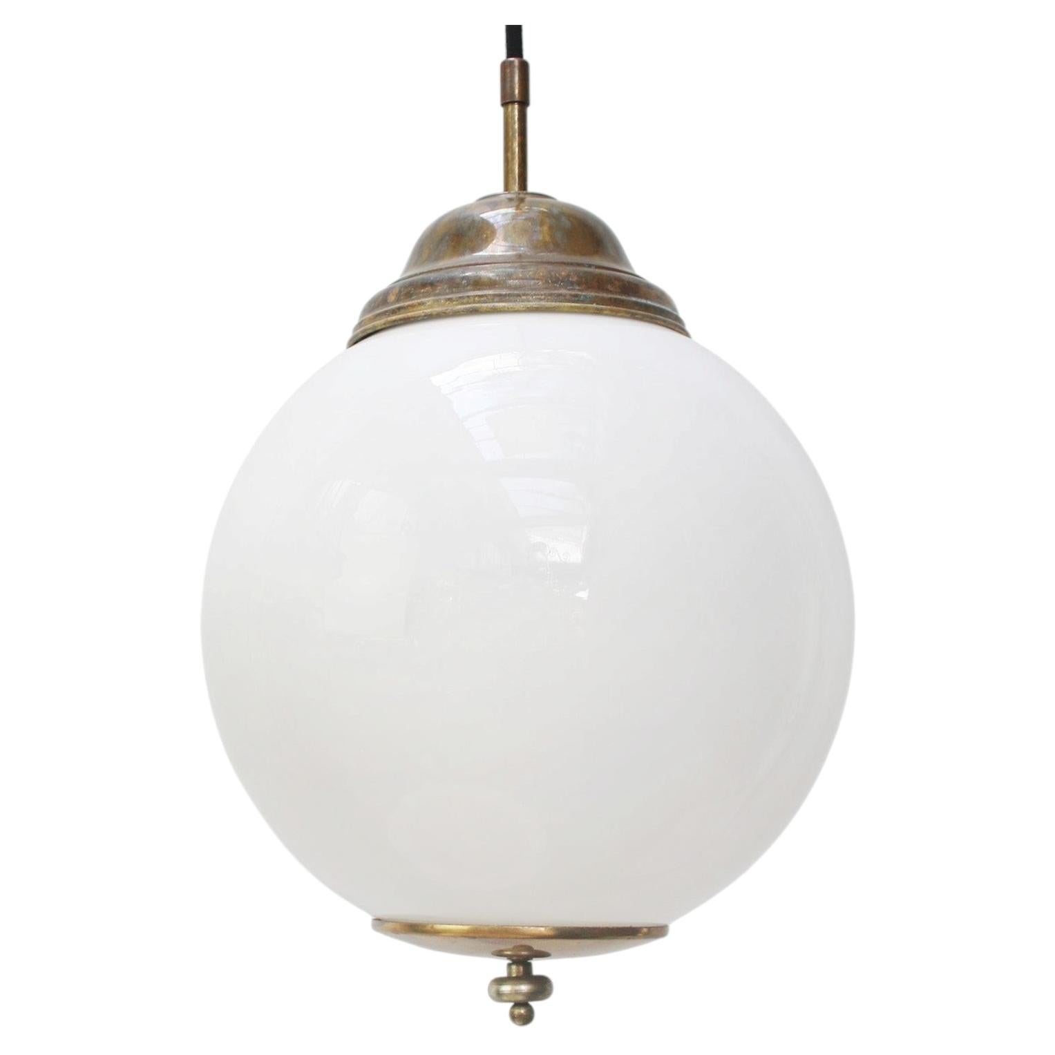 Suspension double en laiton avec verre opalin blanc vintage