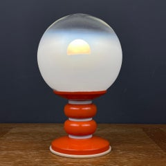 Lampe de bureau vintage en verre opalin blanc, Italie, années 1970
