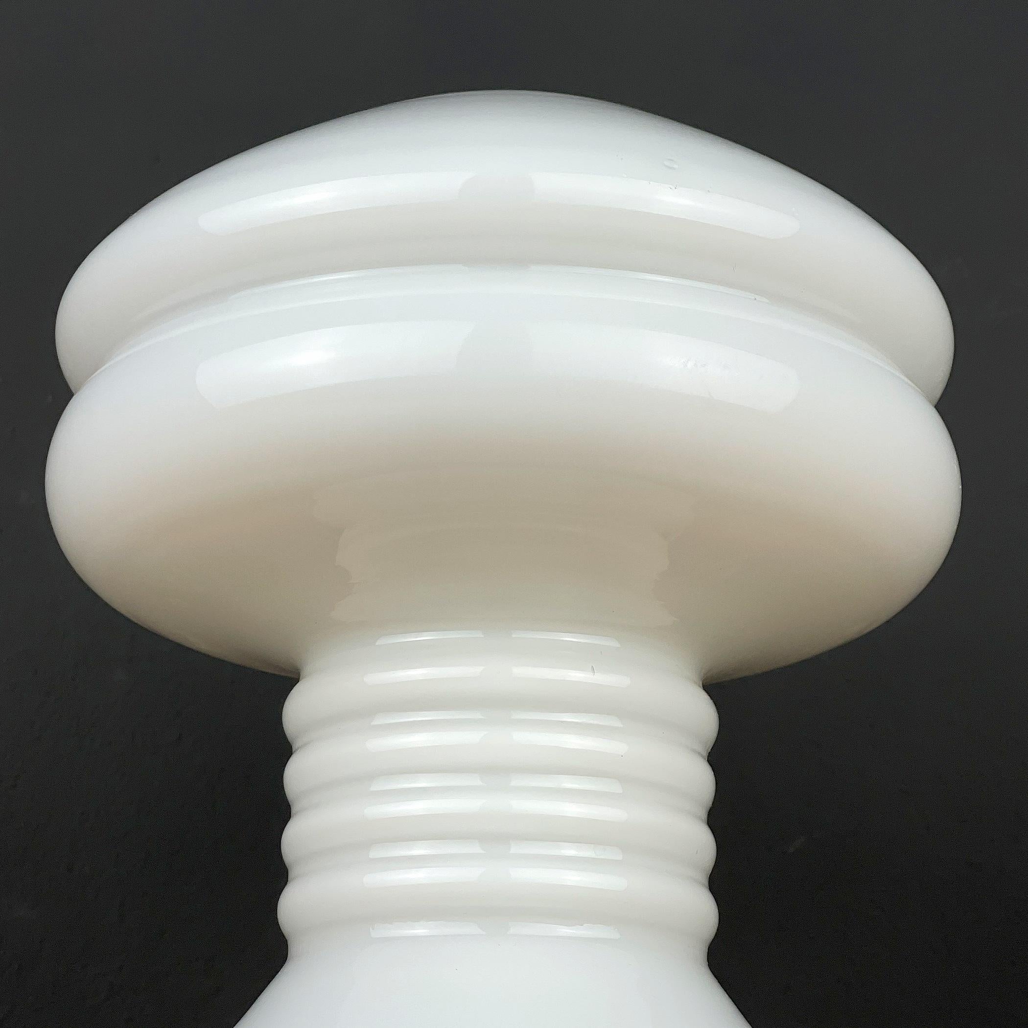 20th Century Vintage white opaline glass table lamp Italy 1970s For Sale