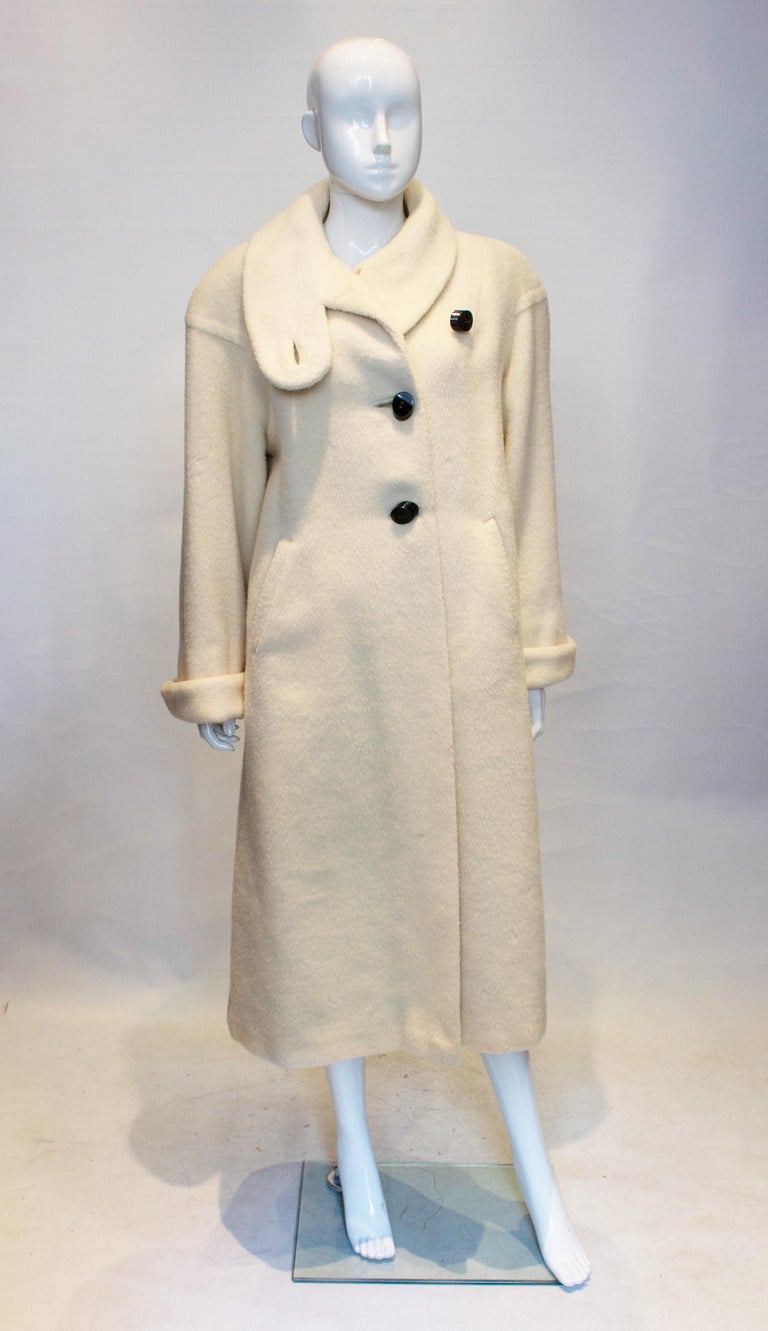 Vintage White Oversize Coat For Sale at 1stDibs