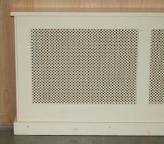 VINTAGE WHiTE PAINTED RADIATOR COVER DOUBLE SIZED READY TO GO