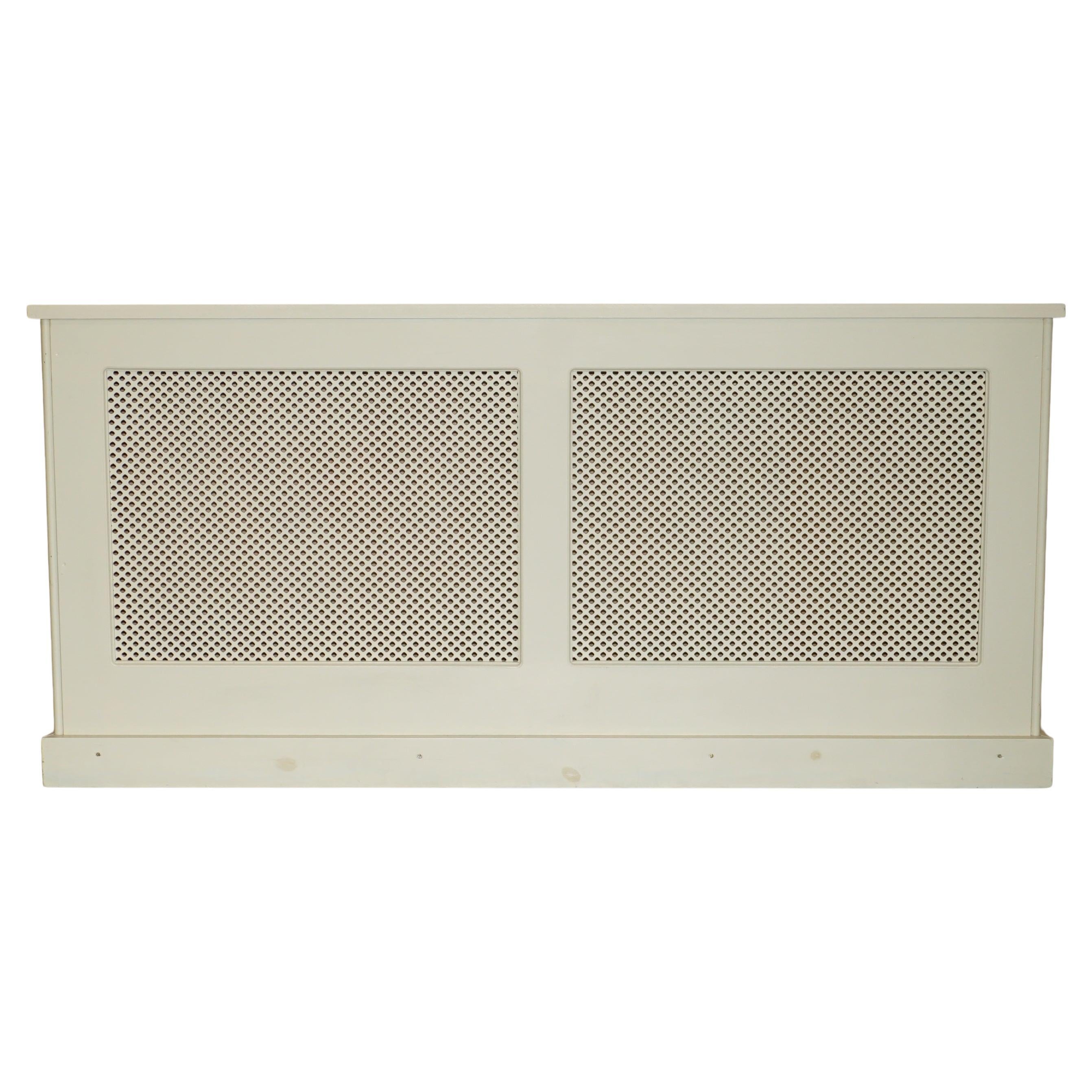 VINTAGE WHiTE PAINTED RADIATOR COVER DOUBLE SIZED READY TO GO