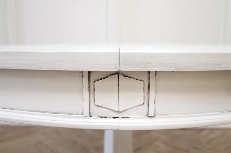 Vintage White Painted Round Dining Or Entry Table