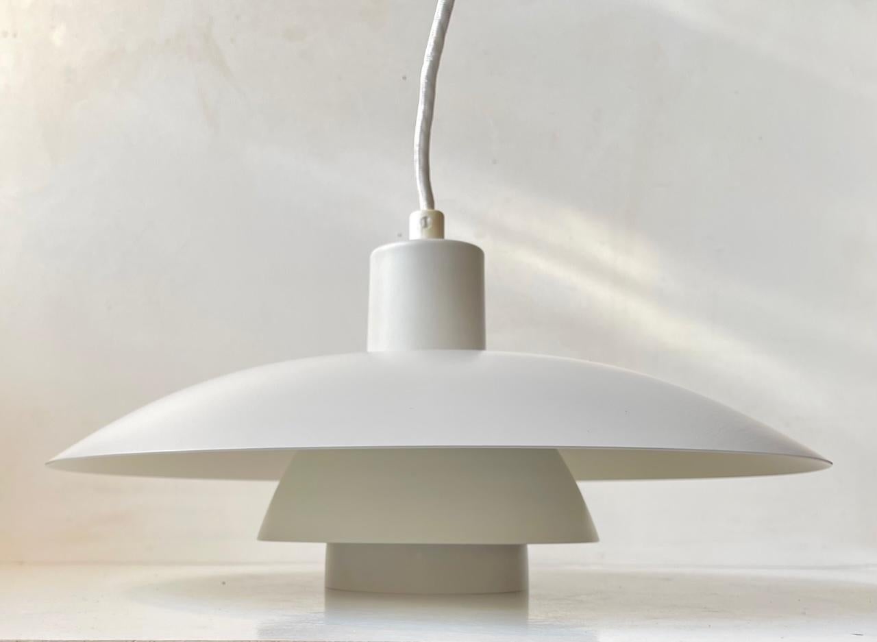 Scandinavian Modern Vintage White PH4 / 3 Pendant Lamp by Poul Henningsen for Louis Poulsen For Sale