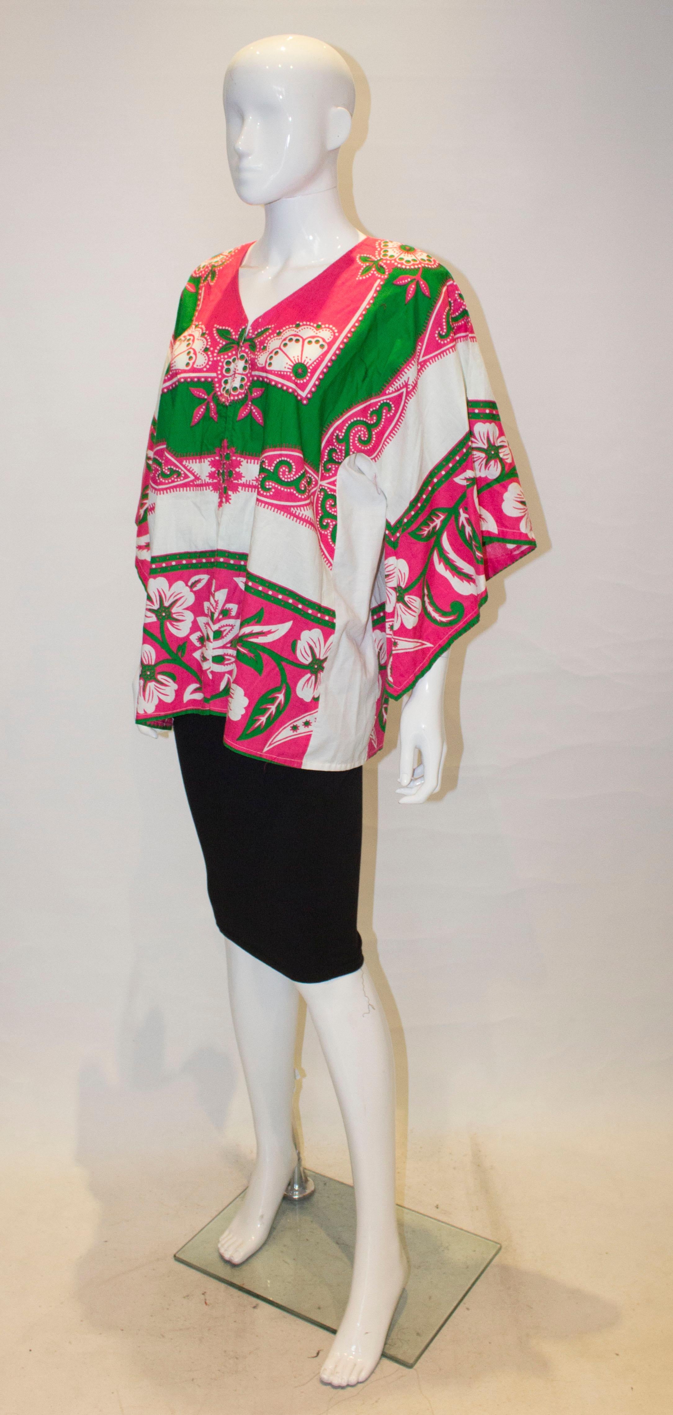 Vintage White Pink and Green Cotton Summer Top In Good Condition For Sale In London, GB
