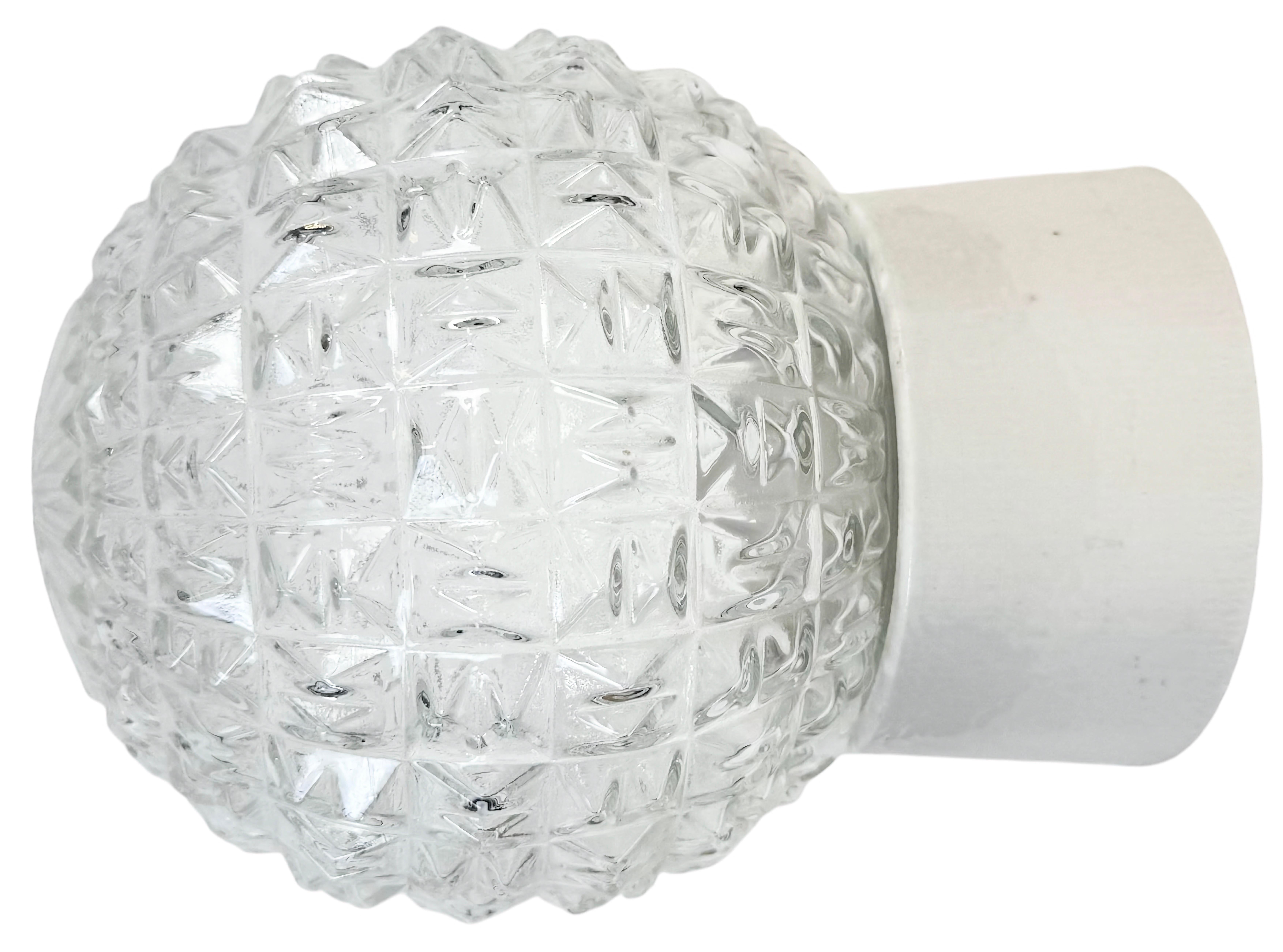 Porcelaine Plafonnier vintage en porcelaine blanche, années 1970 en vente