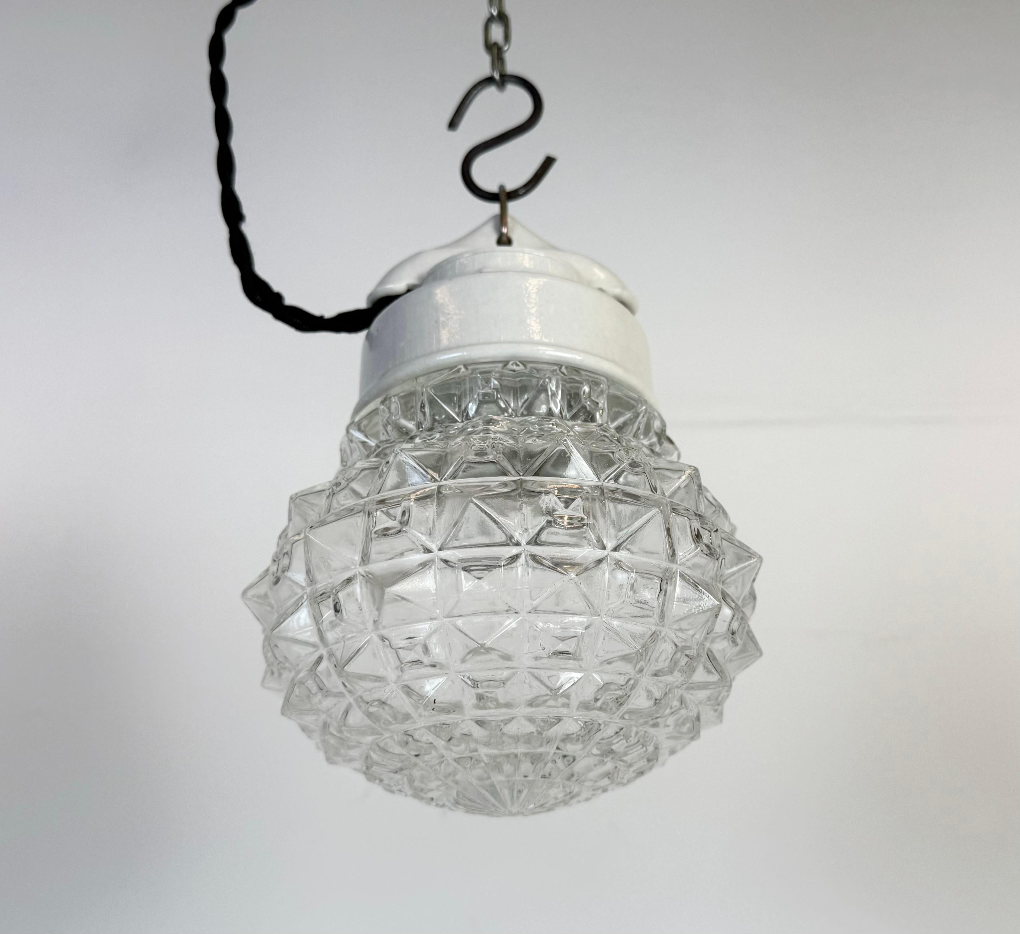 Lampada a sospensione in porcellana bianca vintage, anni '70 in vendita 3