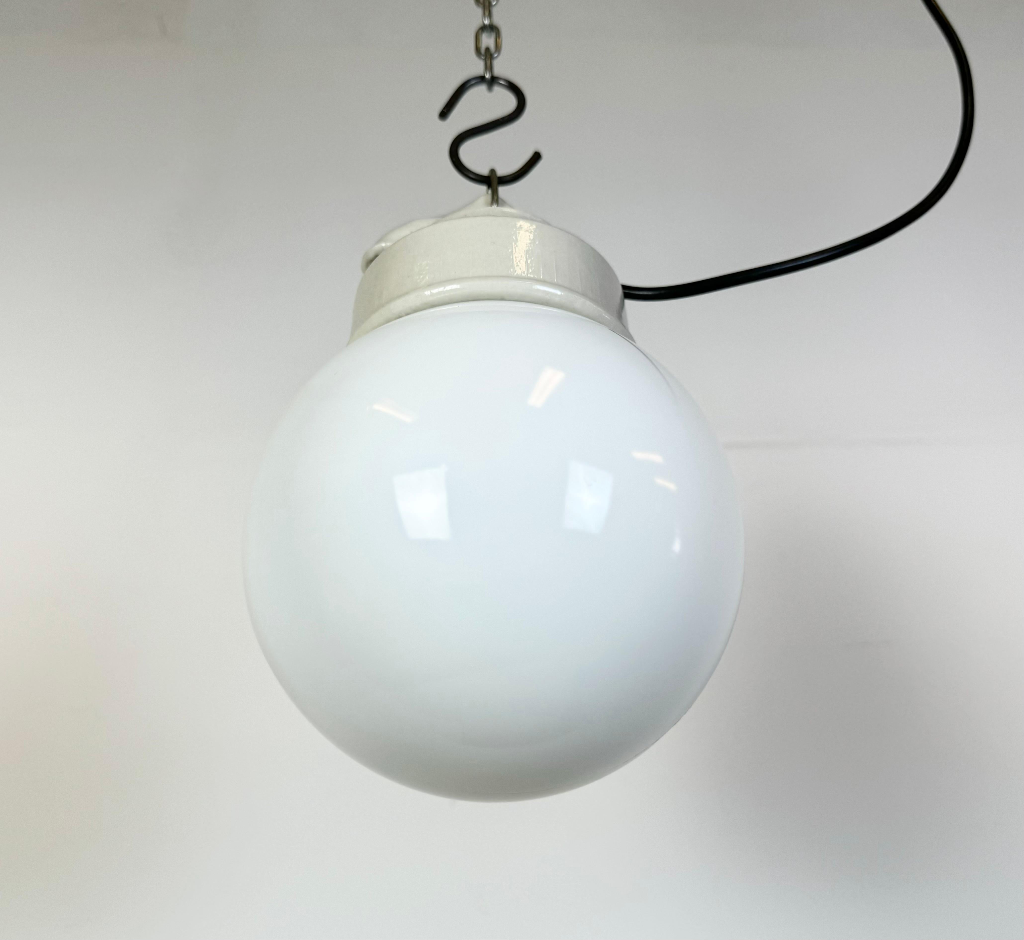 Vintage White Porcelain Pendant Light, 1970s For Sale 4