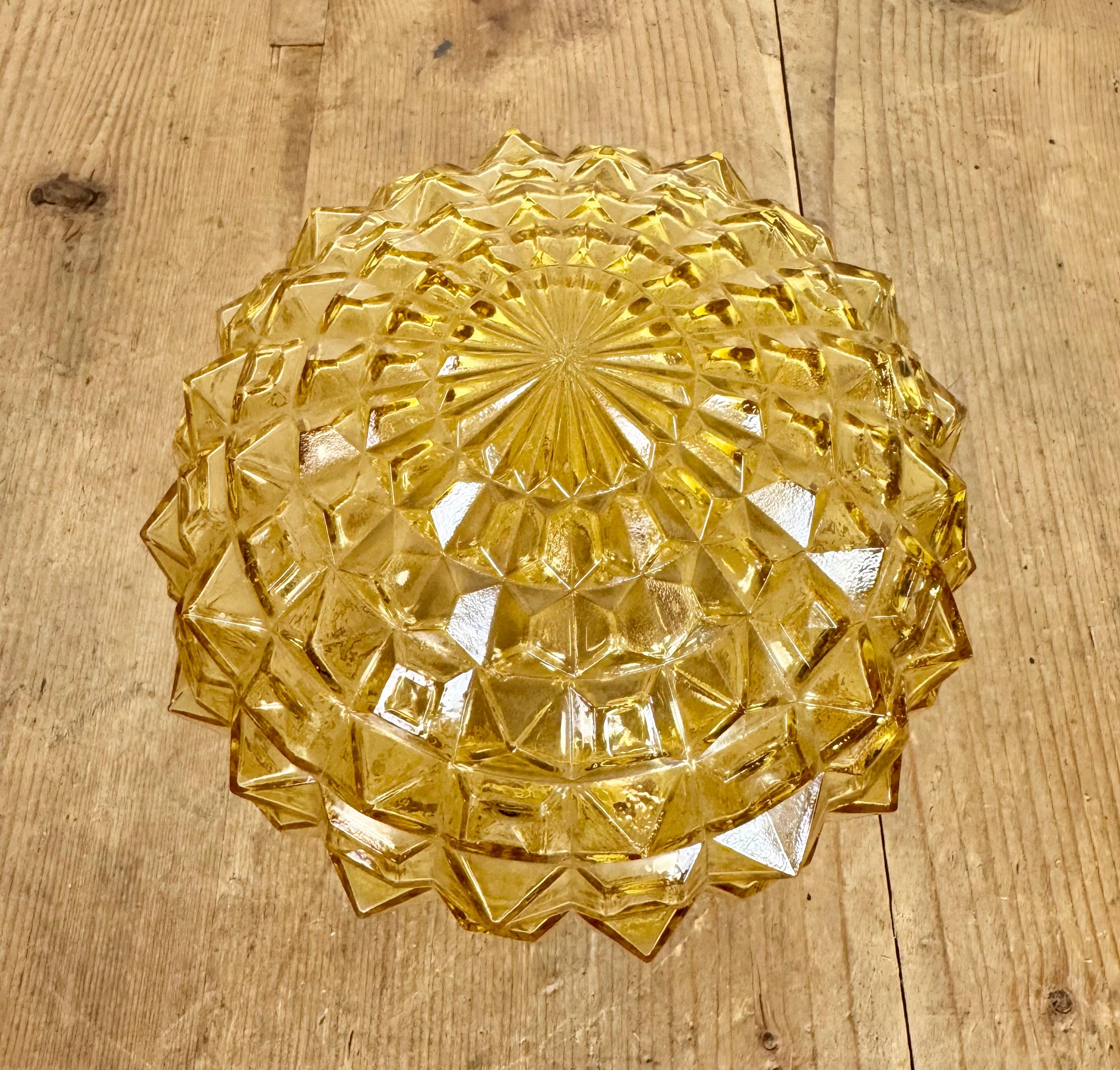 Lampada a sospensione in porcellana bianca vintage, anni '70 in vendita 3