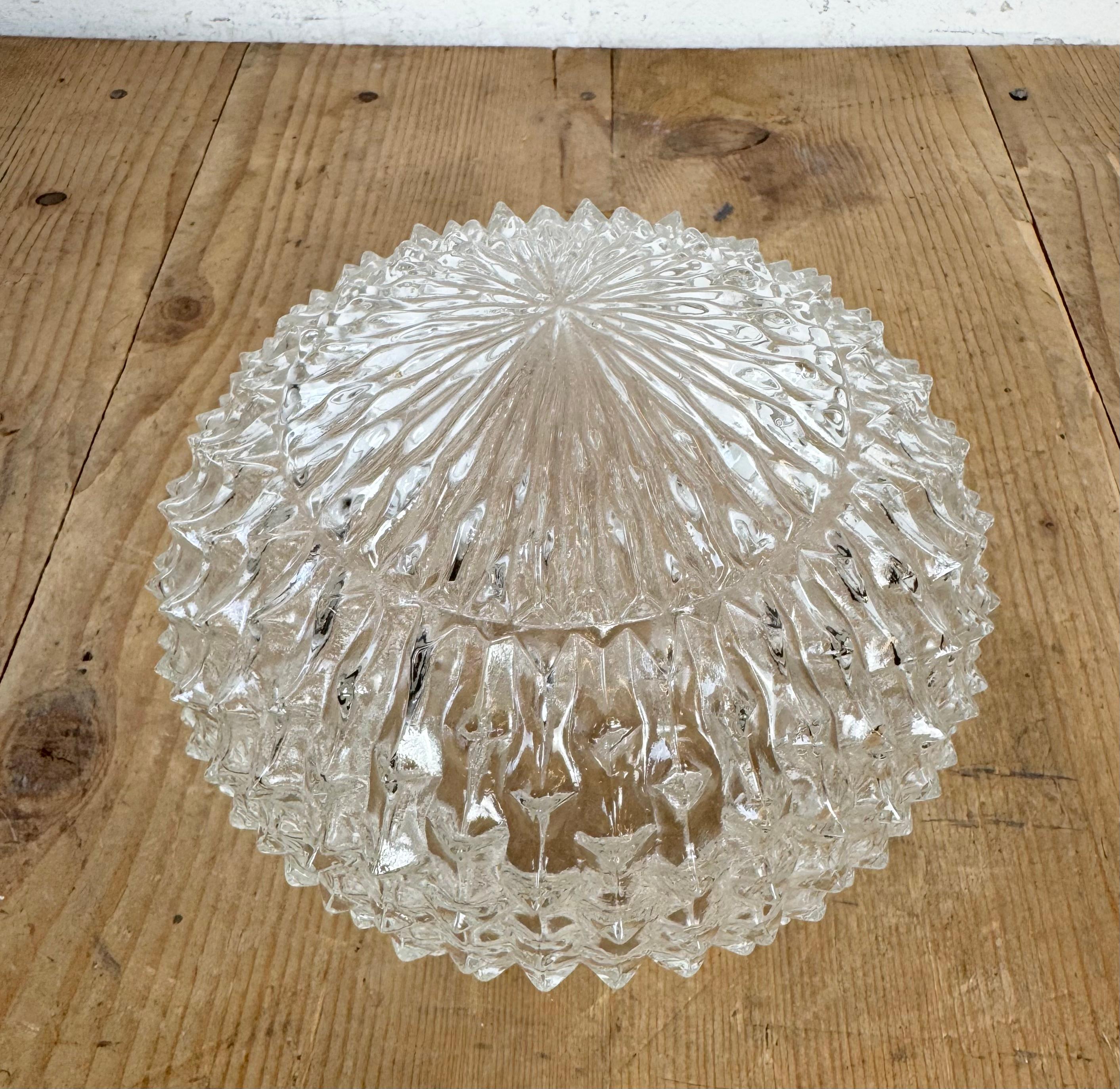 Lampada a sospensione in porcellana bianca vintage, anni '70 in vendita 4