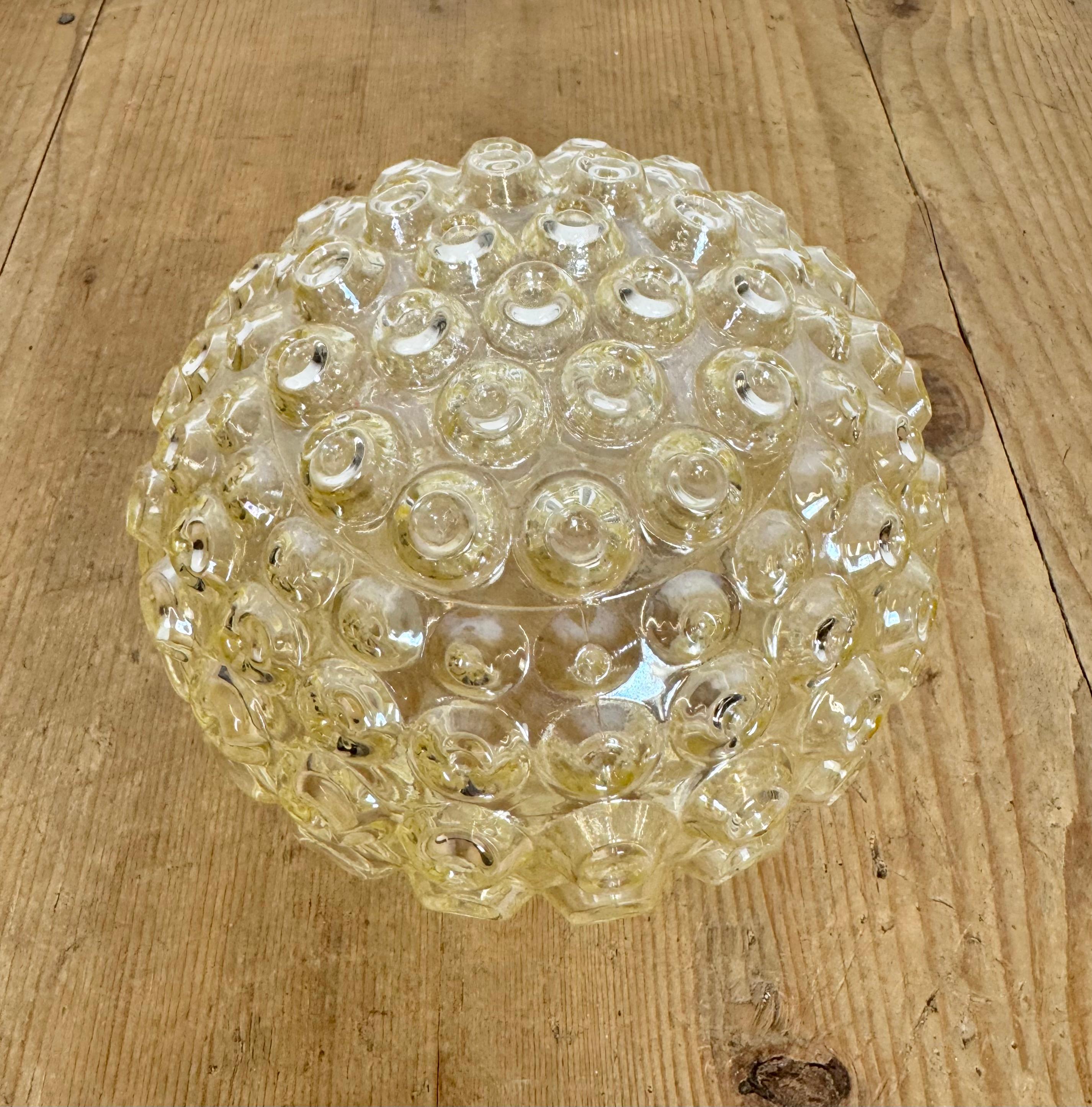 Lampada a sospensione in porcellana bianca vintage, anni '70 in vendita 5