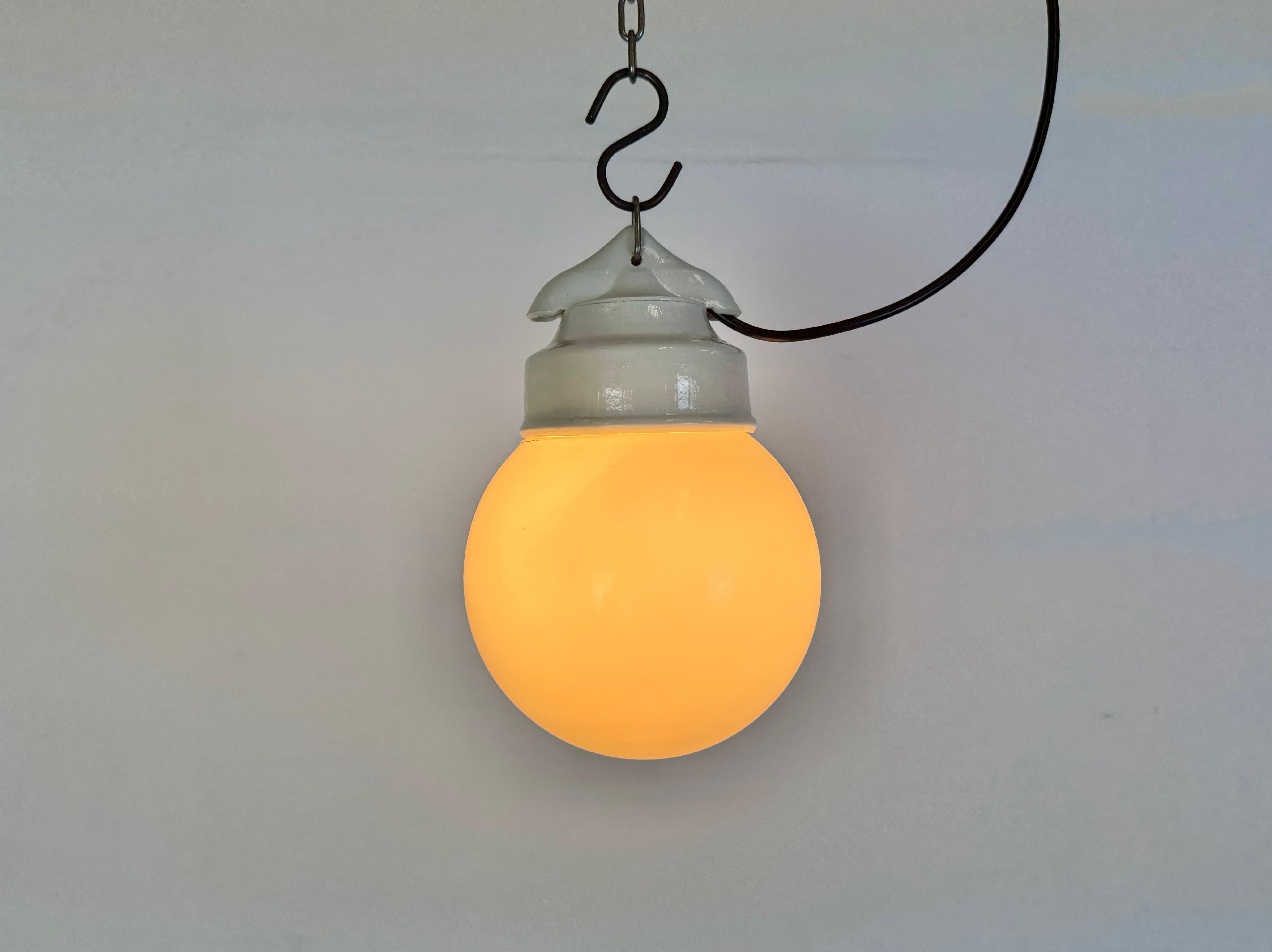 Vintage White Porcelain Pendant Light, 1970s For Sale 2