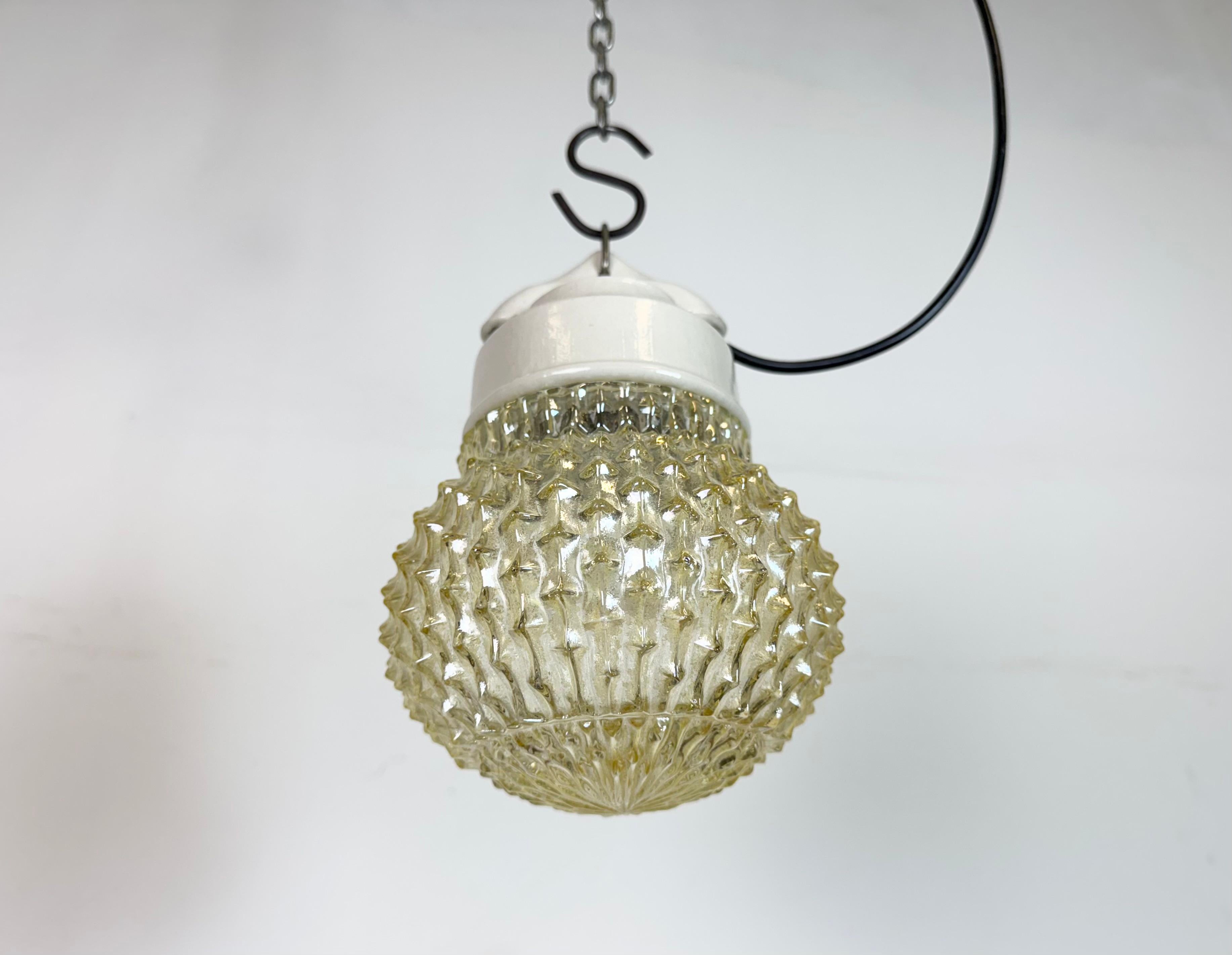 Vintage White Porcelain Pendant Light, 1970s For Sale 2