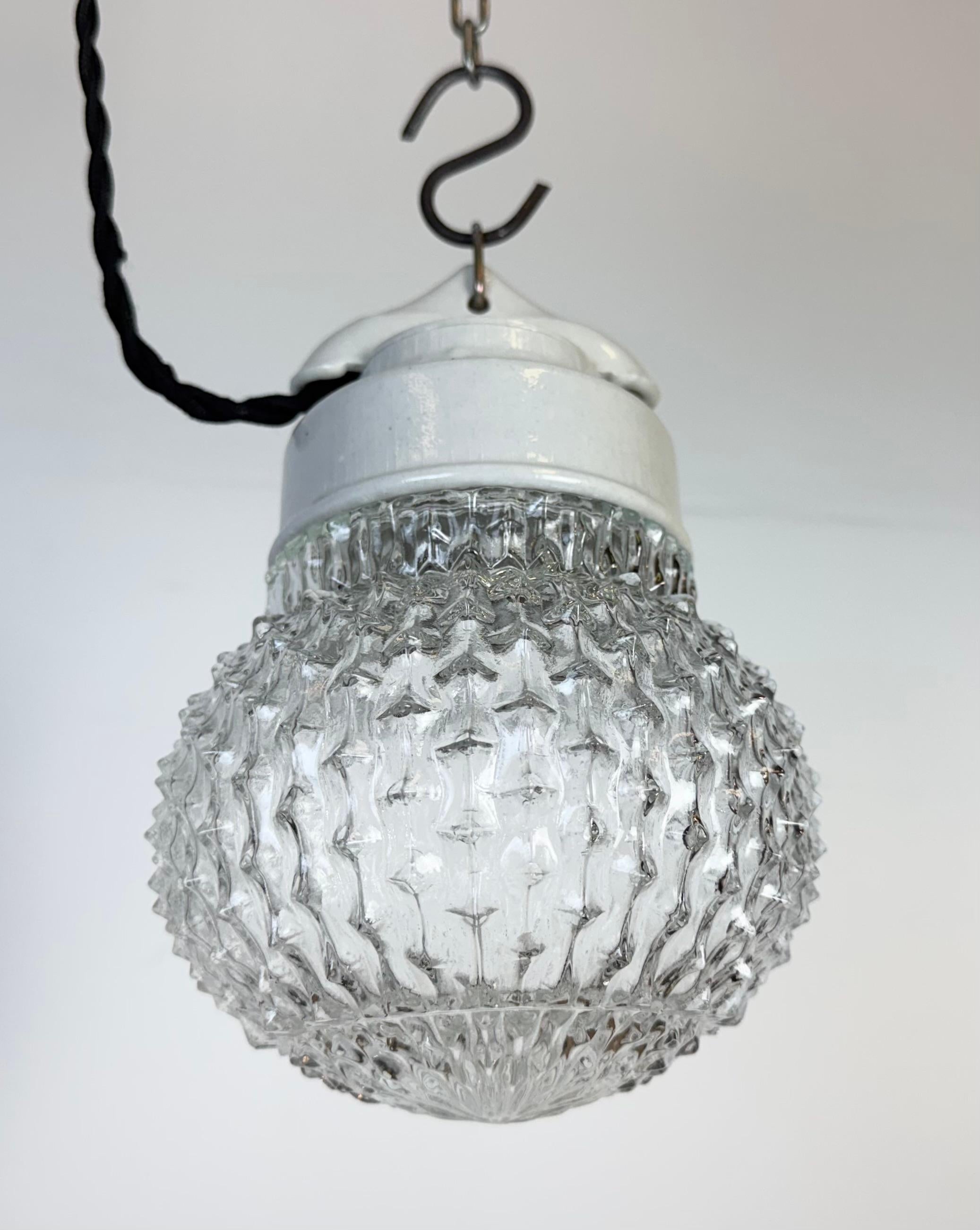 Lampada a sospensione in porcellana bianca vintage, anni '70 in vendita 2