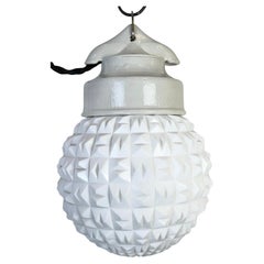 Lampe à suspension vintage en porcelaine blanche, années 1970