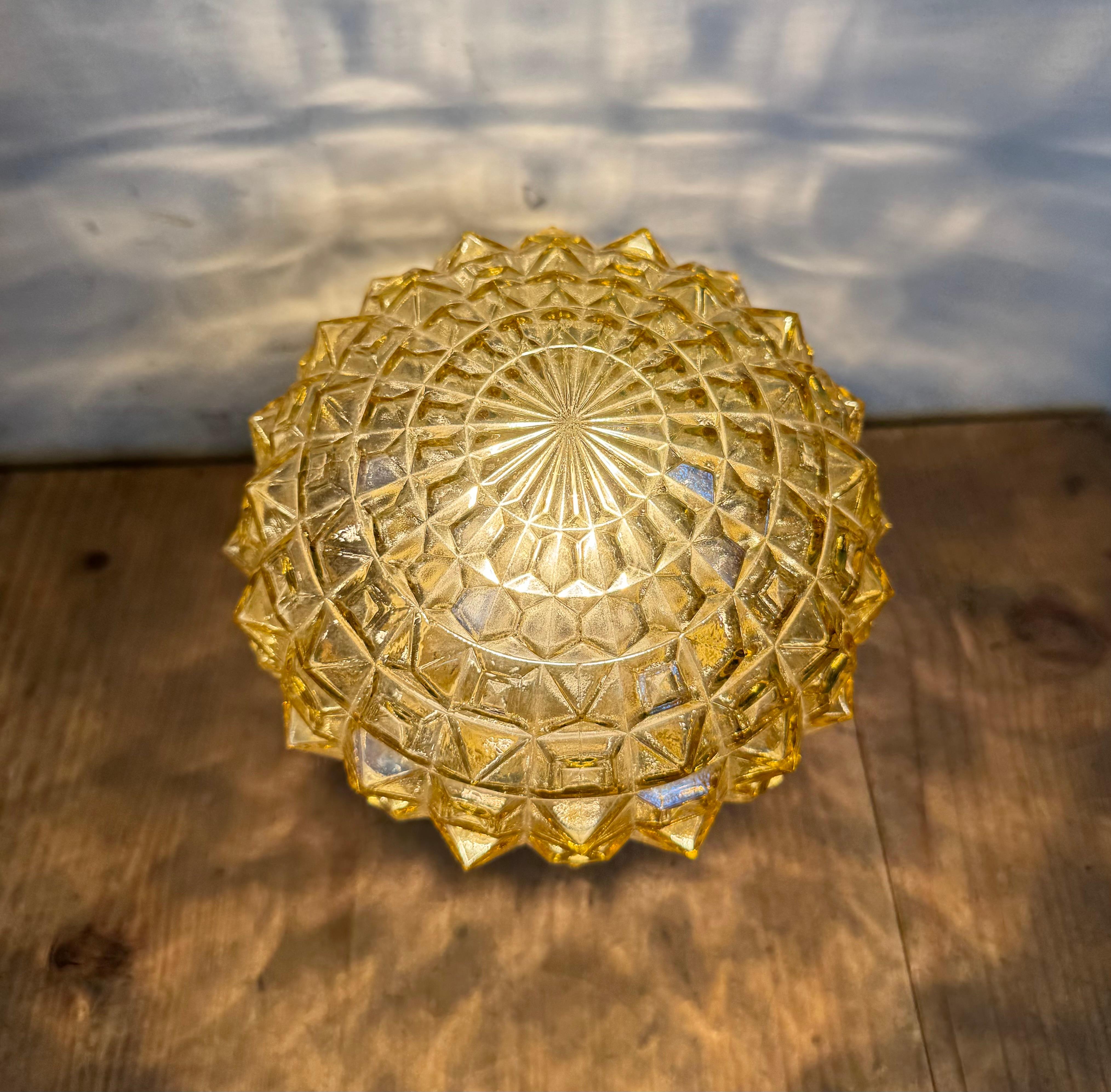 Vintage White Porcelain Wall Light, 1970s For Sale 5