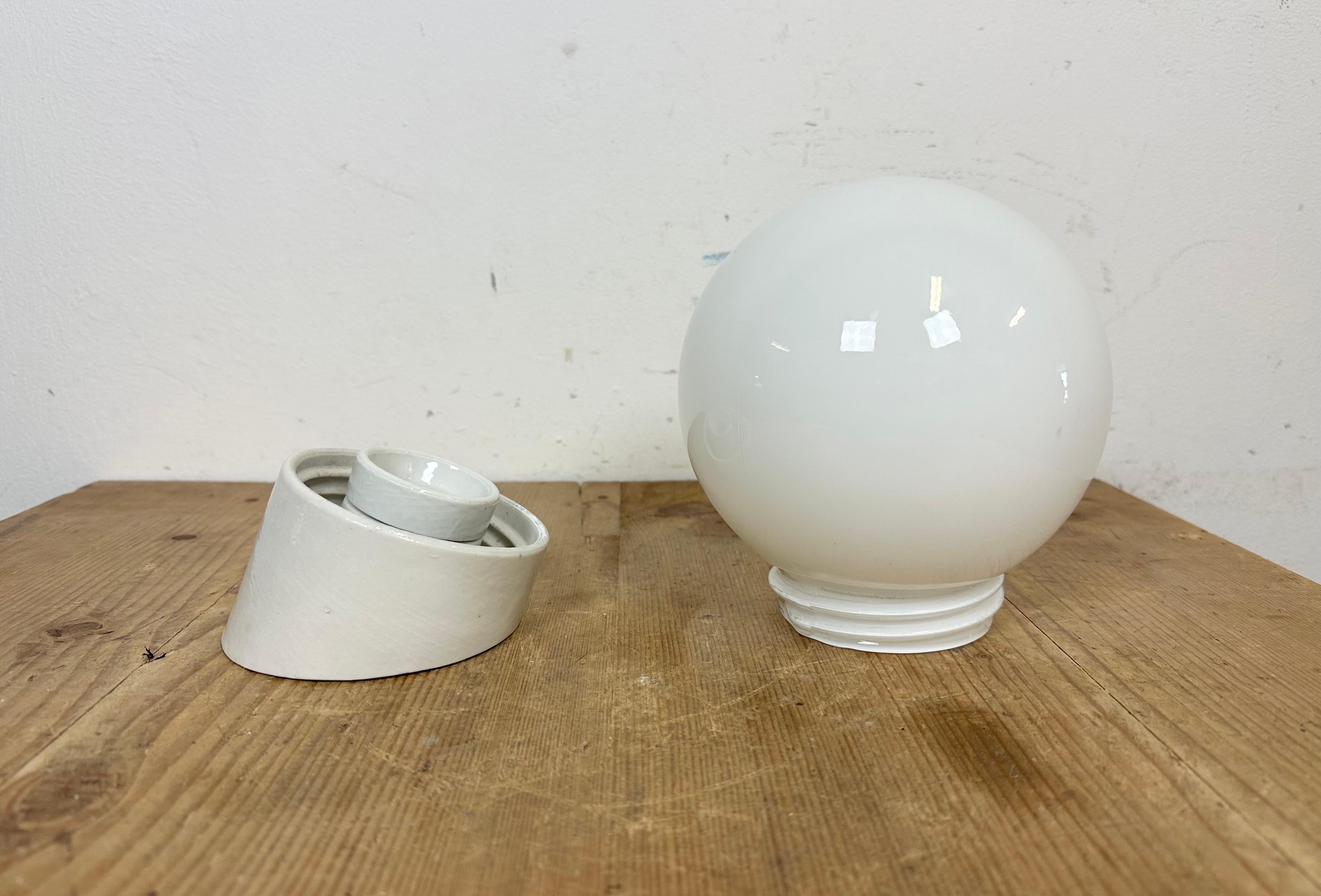 Late 20th Century Vintage White Porcelain Wall Light, 1970s For Sale