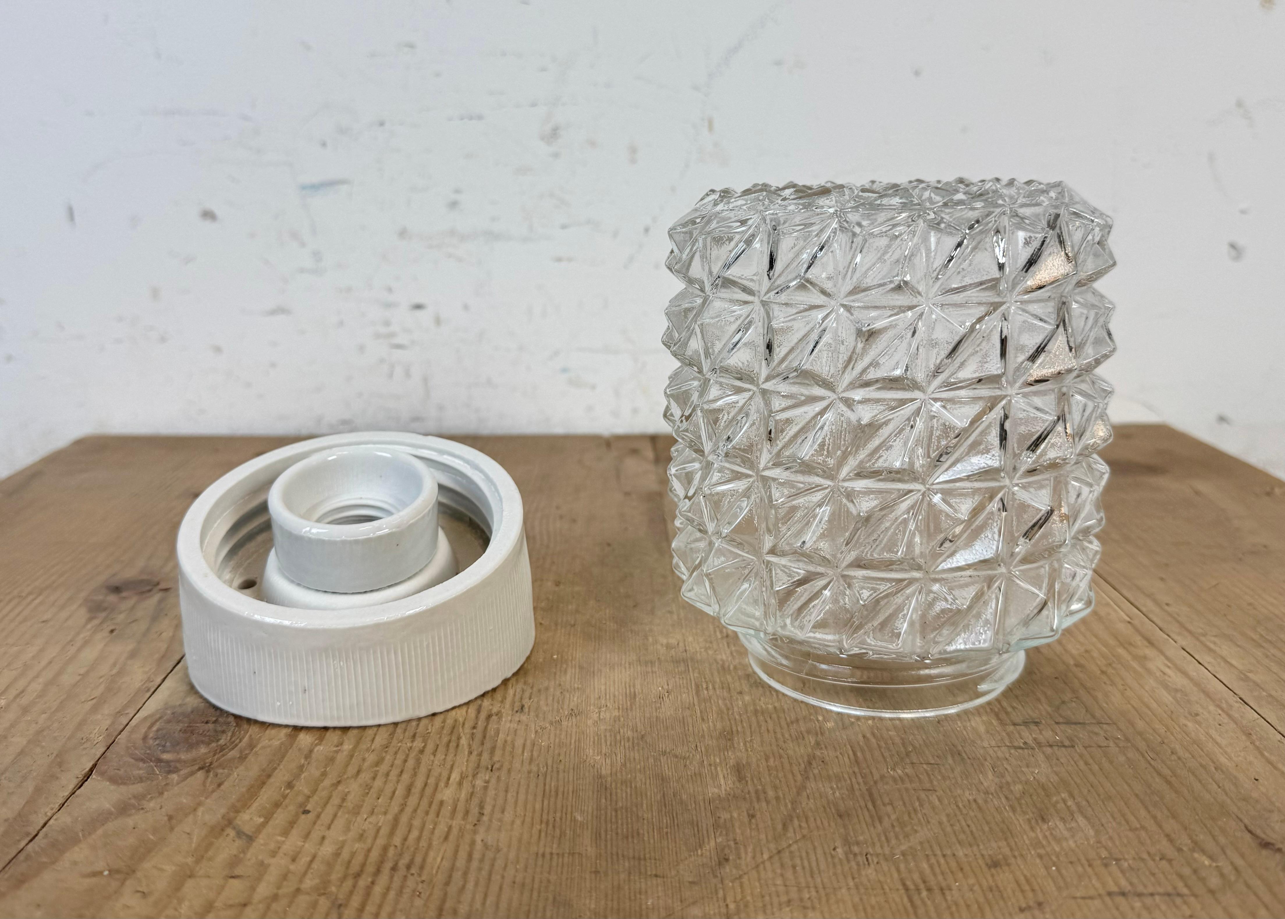 Vintage White Porcelain Wall Light, 1970s For Sale 1