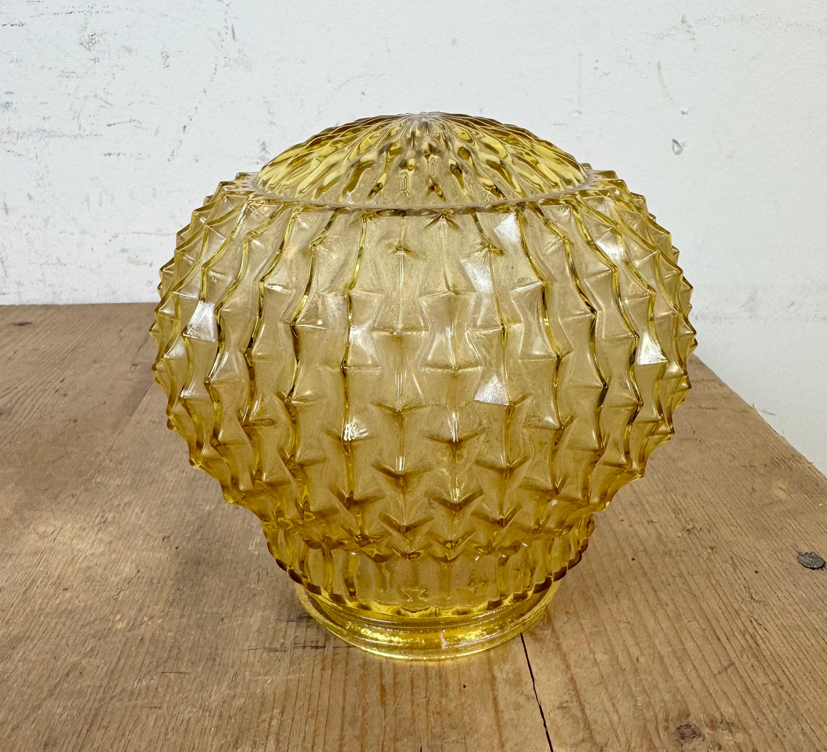 Vintage White Porcelain Wall Light, 1970s For Sale 2