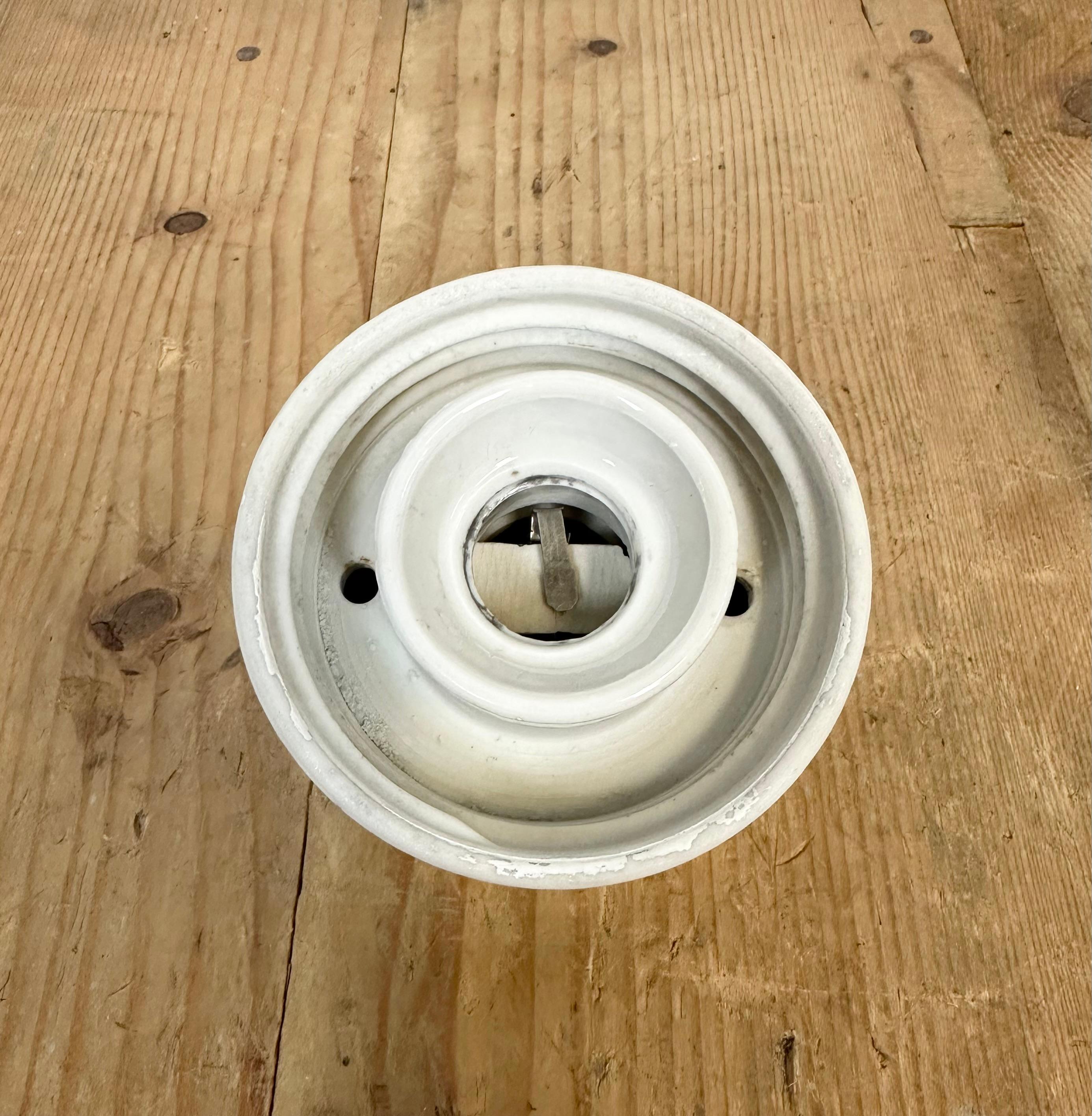 Aplique vintage de porcelana blanca, años 70 en venta 2