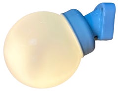 Applique murale vintage en porcelaine blanche avec verre dépoli, années 1960