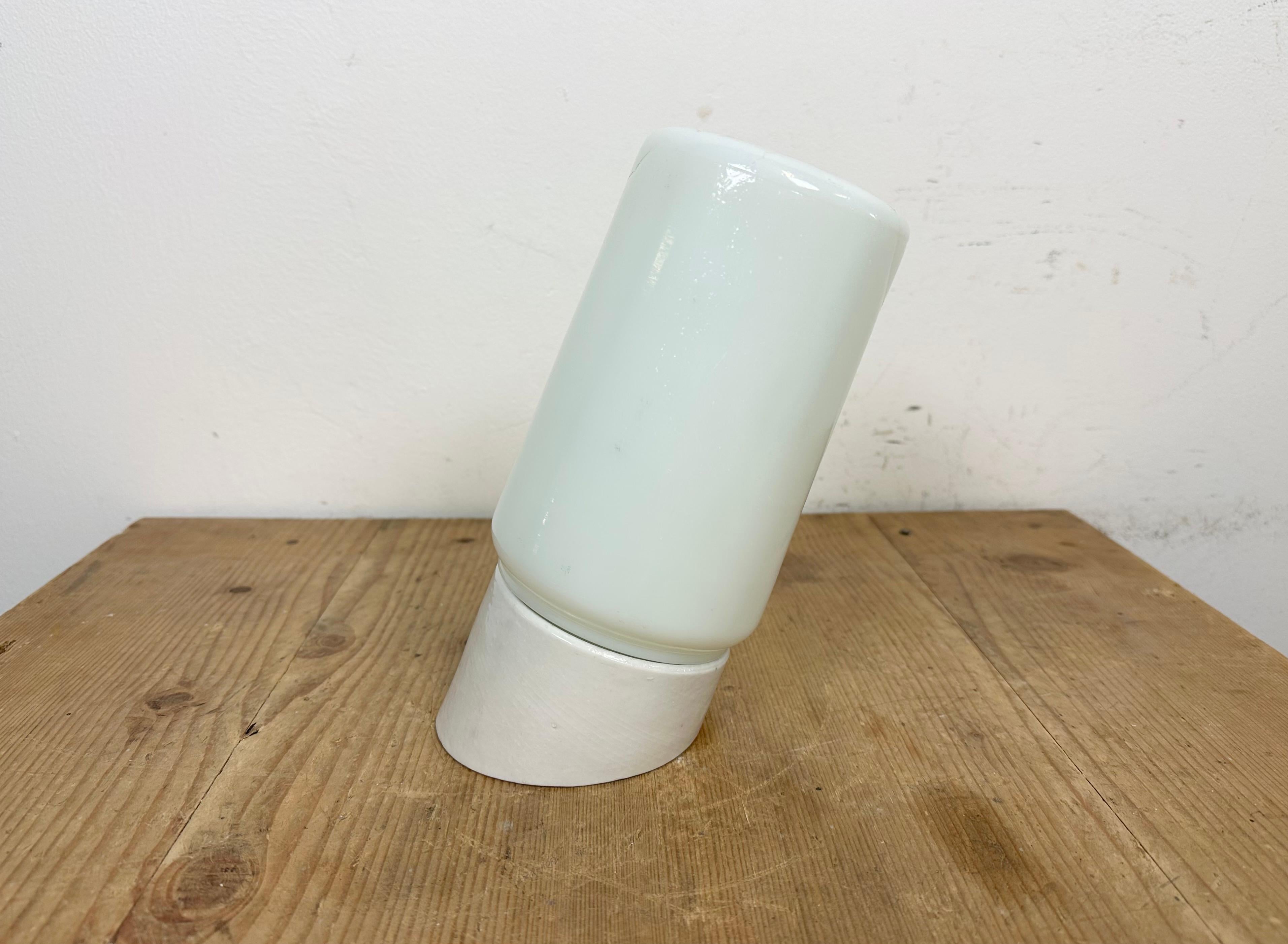 Vintage White Porcelain Wall Light with Milk Glass, 1970s In Good Condition For Sale In Kojetice, CZ
