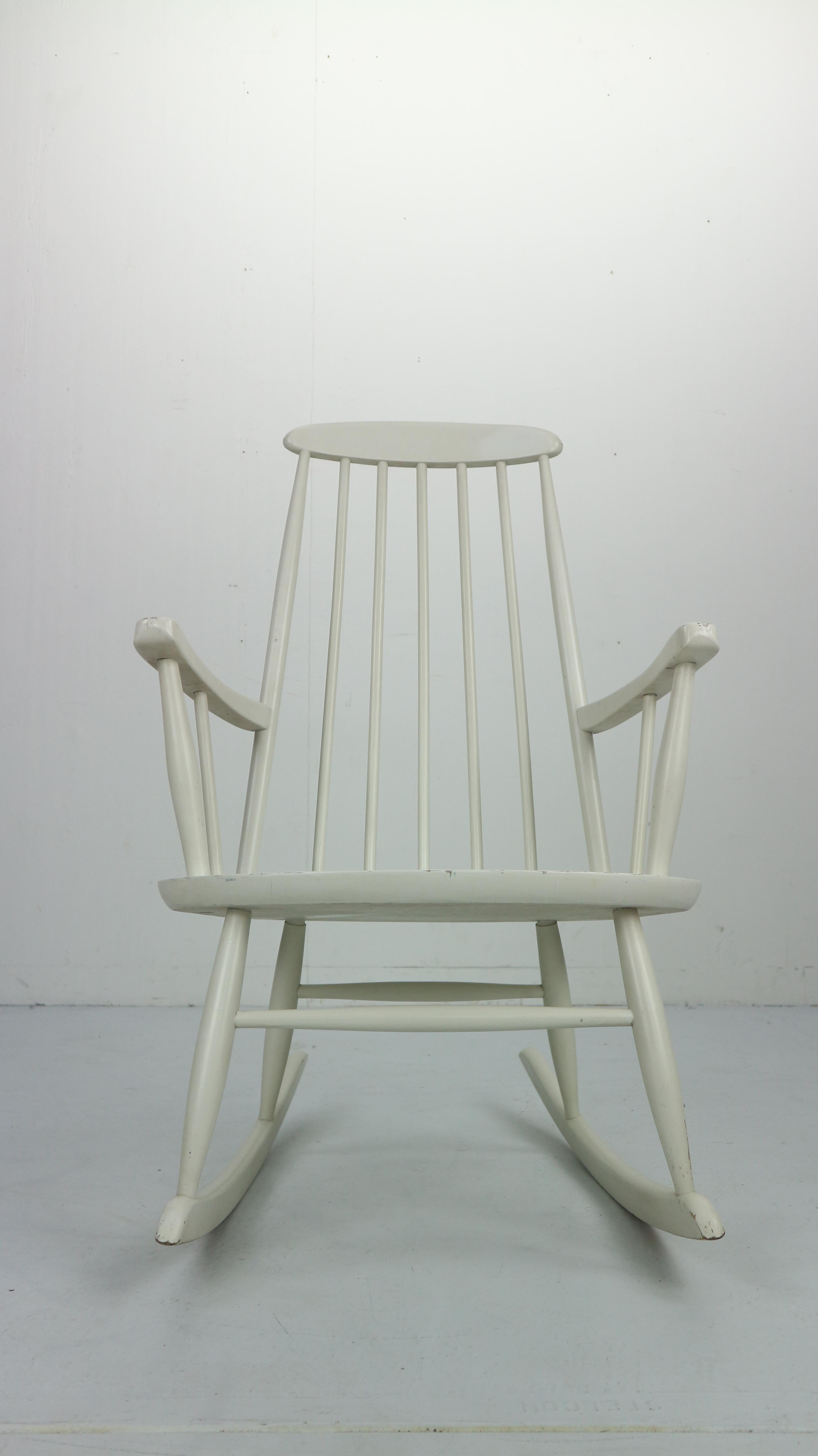 Mid-20th Century Vintage White Scandinavian Rocking Chair, 1960s