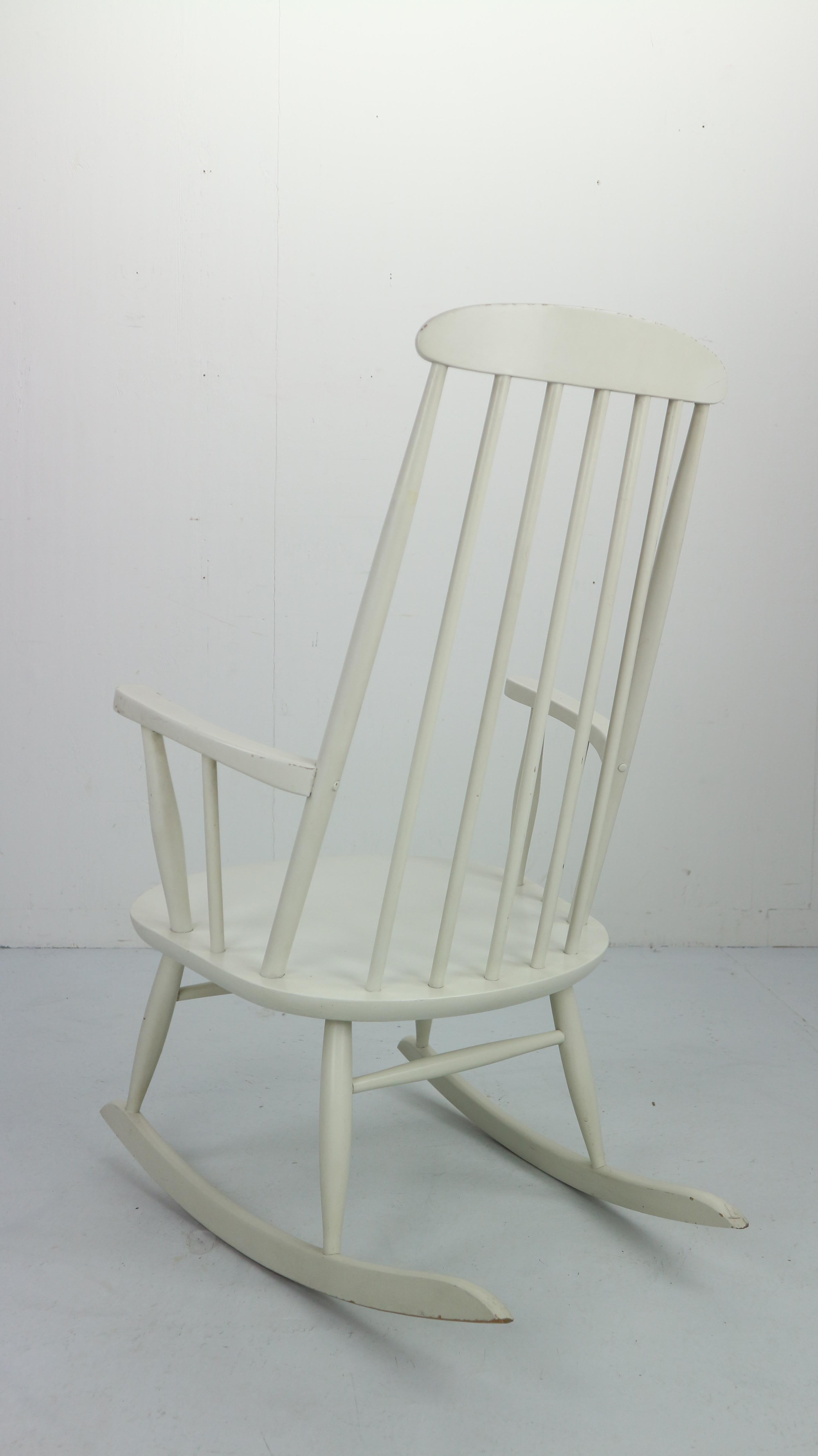 Vintage White Scandinavian Rocking Chair, 1960s 2