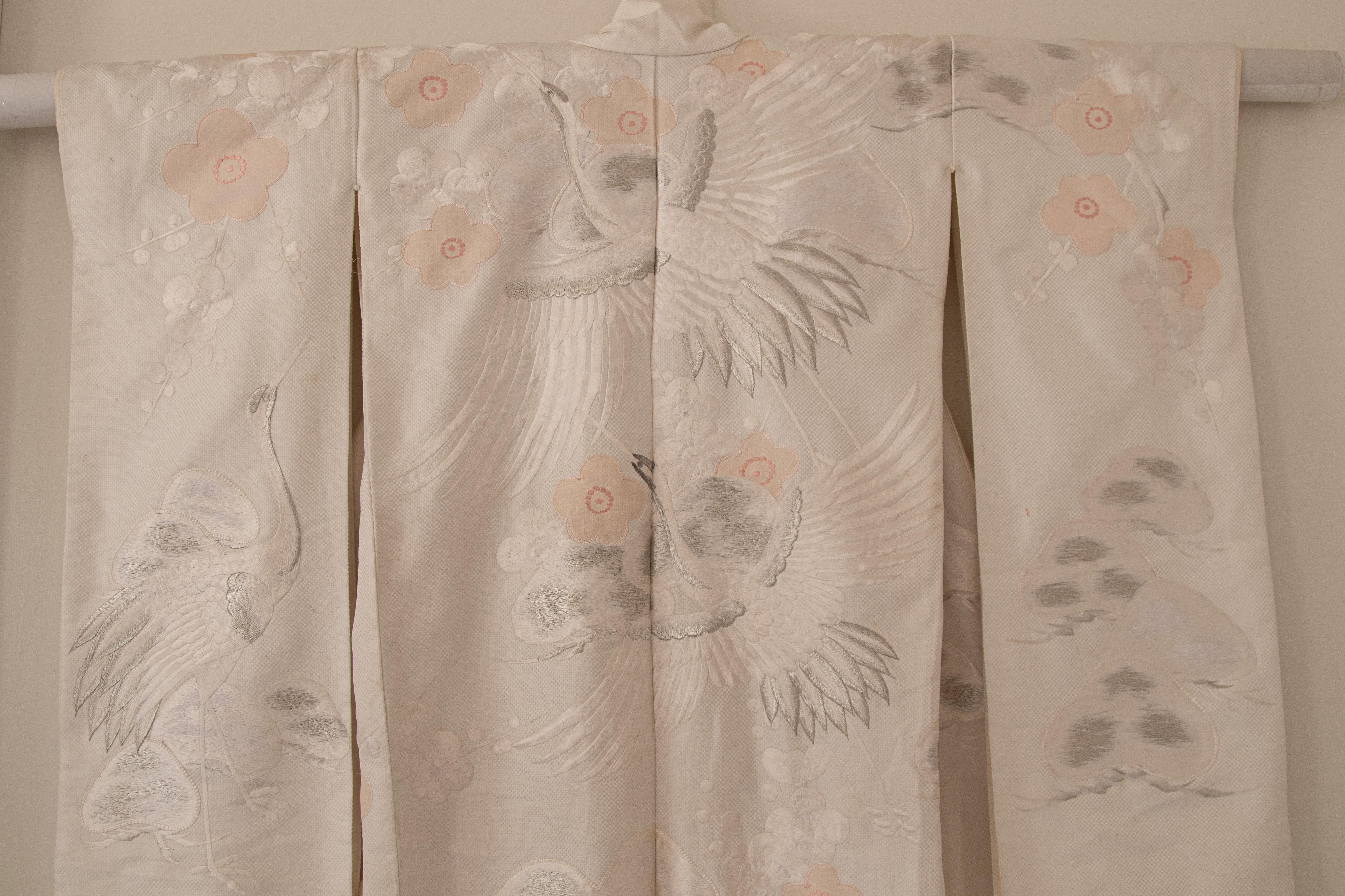 Vintage Kimono White Silk Brocade Japanese Wedding Dress 10