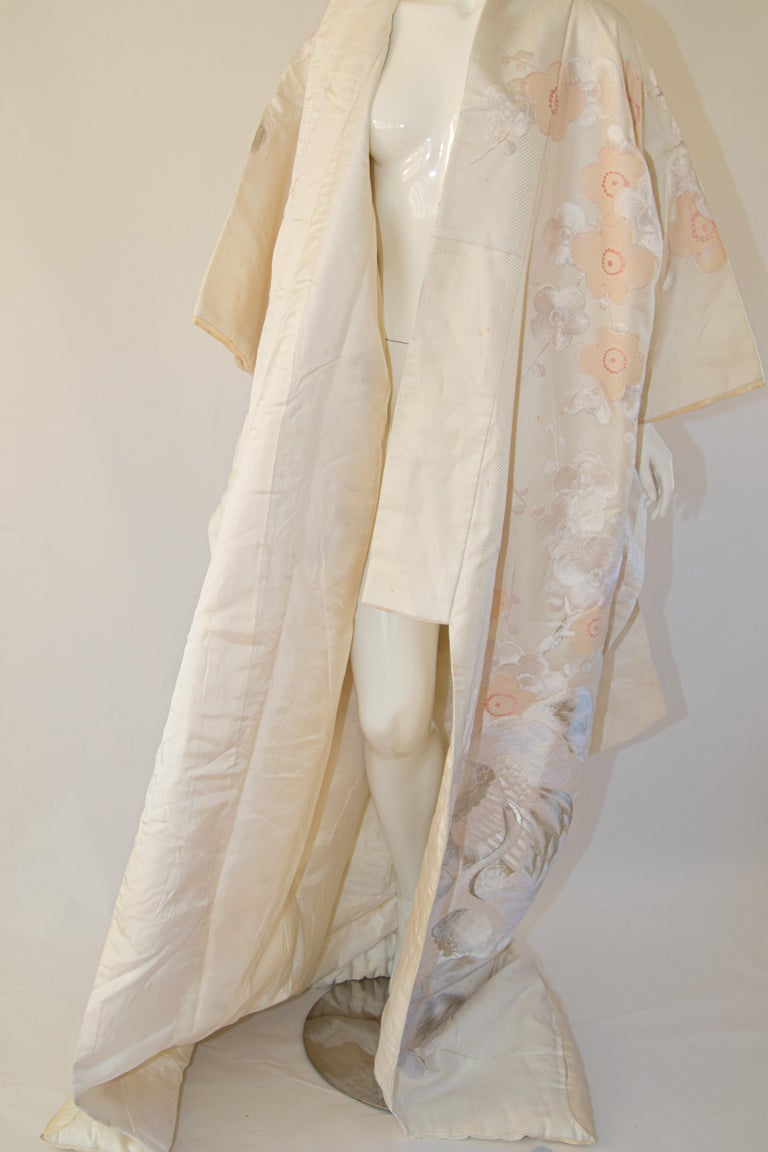 Vintage Kimono White Silk Brocade Japanese Wedding Dress For Sale at
