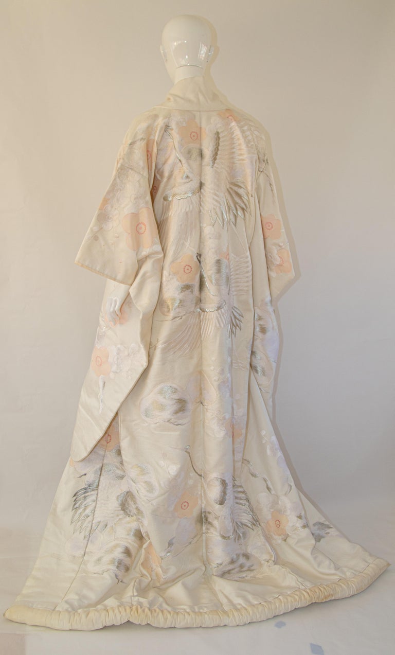 Vintage Kimono White Silk Brocade Japanese Wedding Dress For Sale at