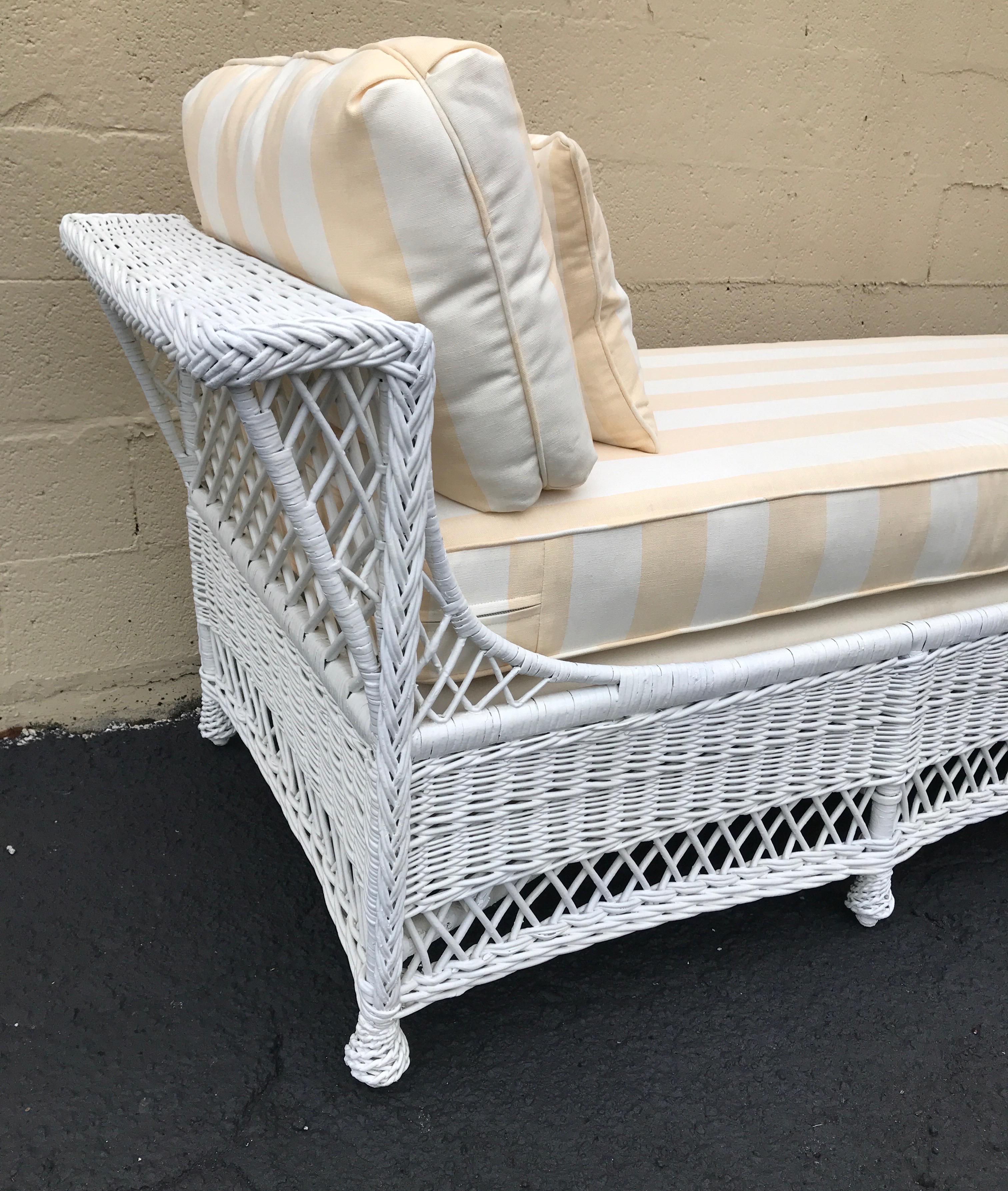 American Vintage White Wicker Chaise Lounge