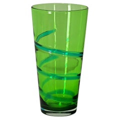 Vaso di vetro verde Whitefriars Glass d'epoca