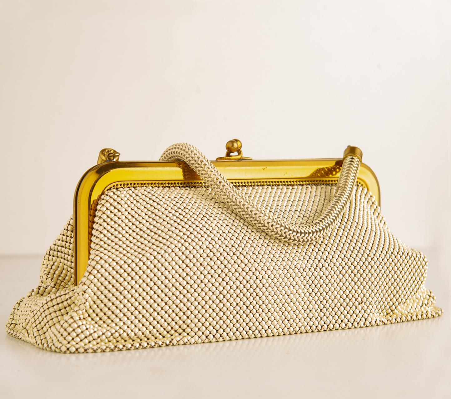  Vintage Whiting & Davis Evening Bag In Excellent Condition For Sale In Alessandria, Piemonte