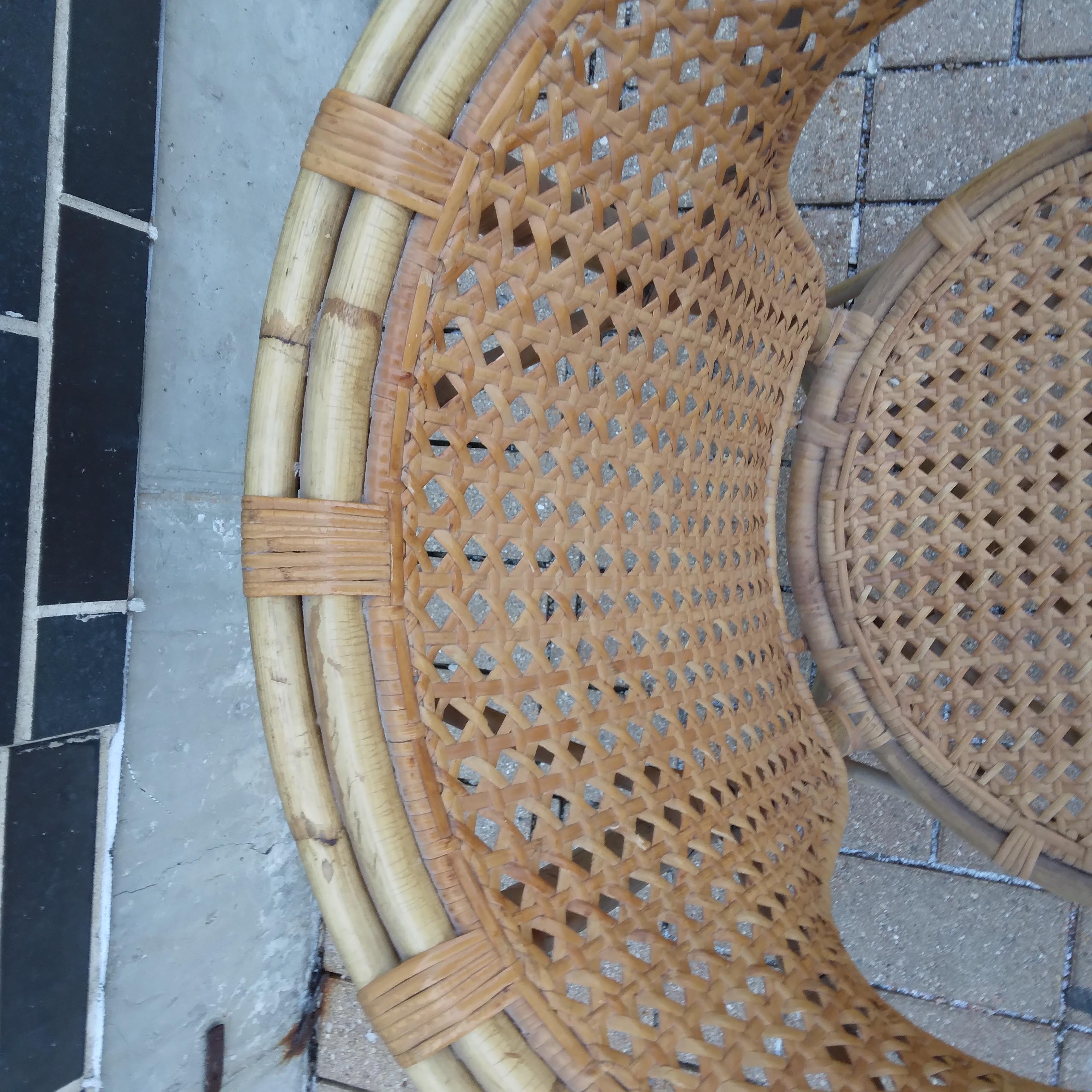 Vintage Wicker Armchair In Good Condition For Sale In Munster, IN