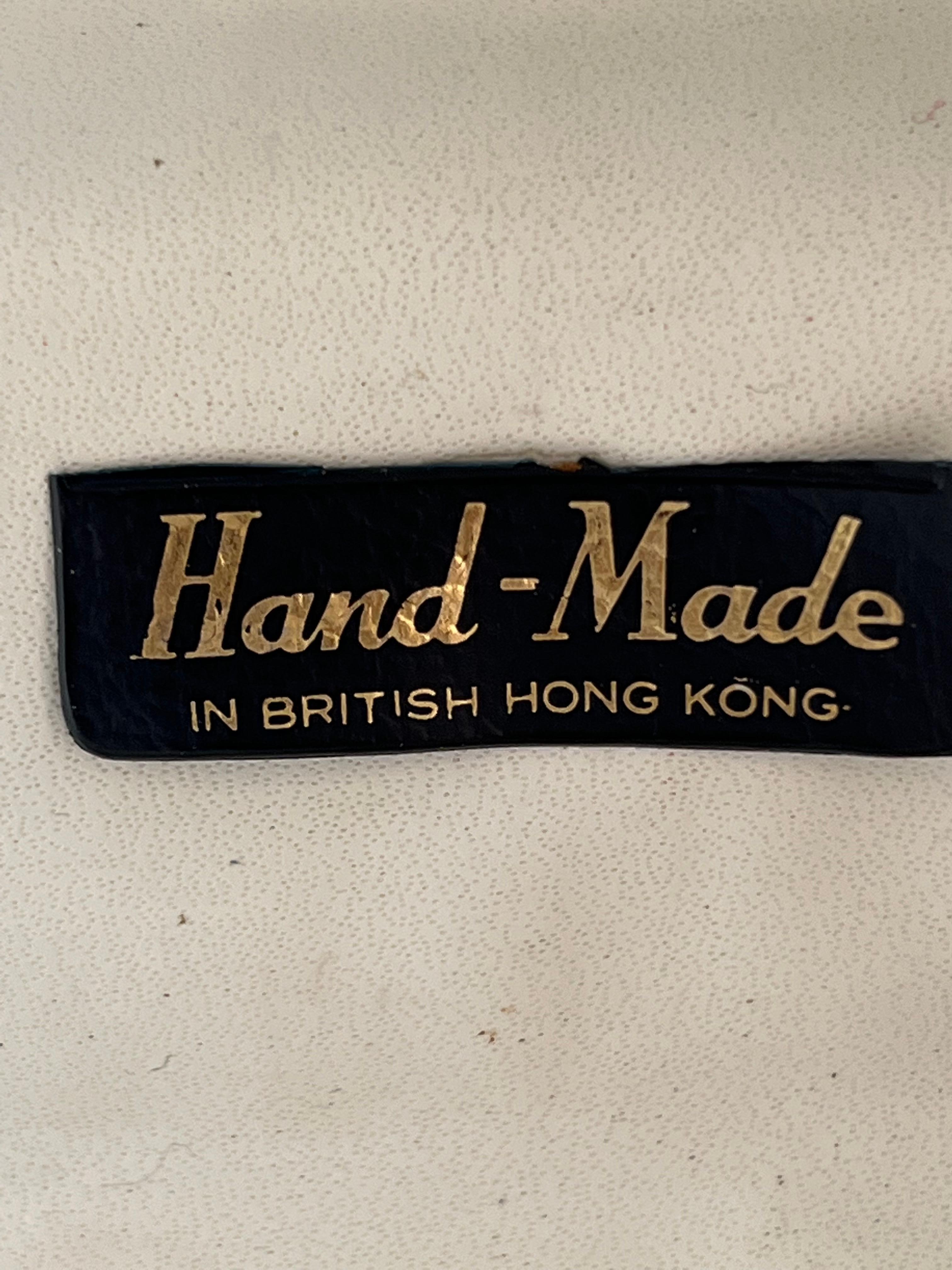 Borsa da viaggio vintage in vimini Made in British Hong Kong Circa 1950 in vendita 1