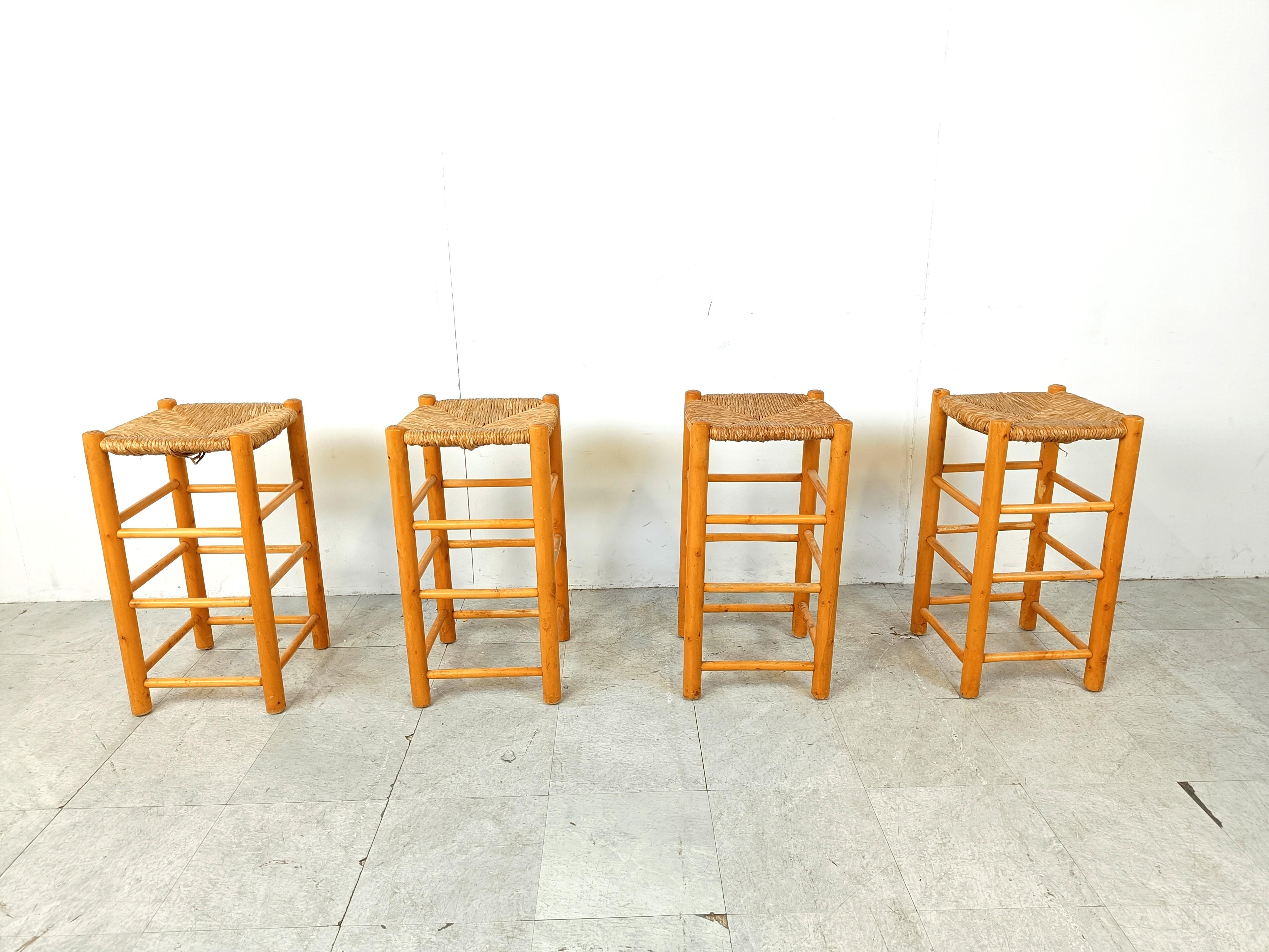 Rustic Vintage wicker bar stools - set of 4, 1960s For Sale