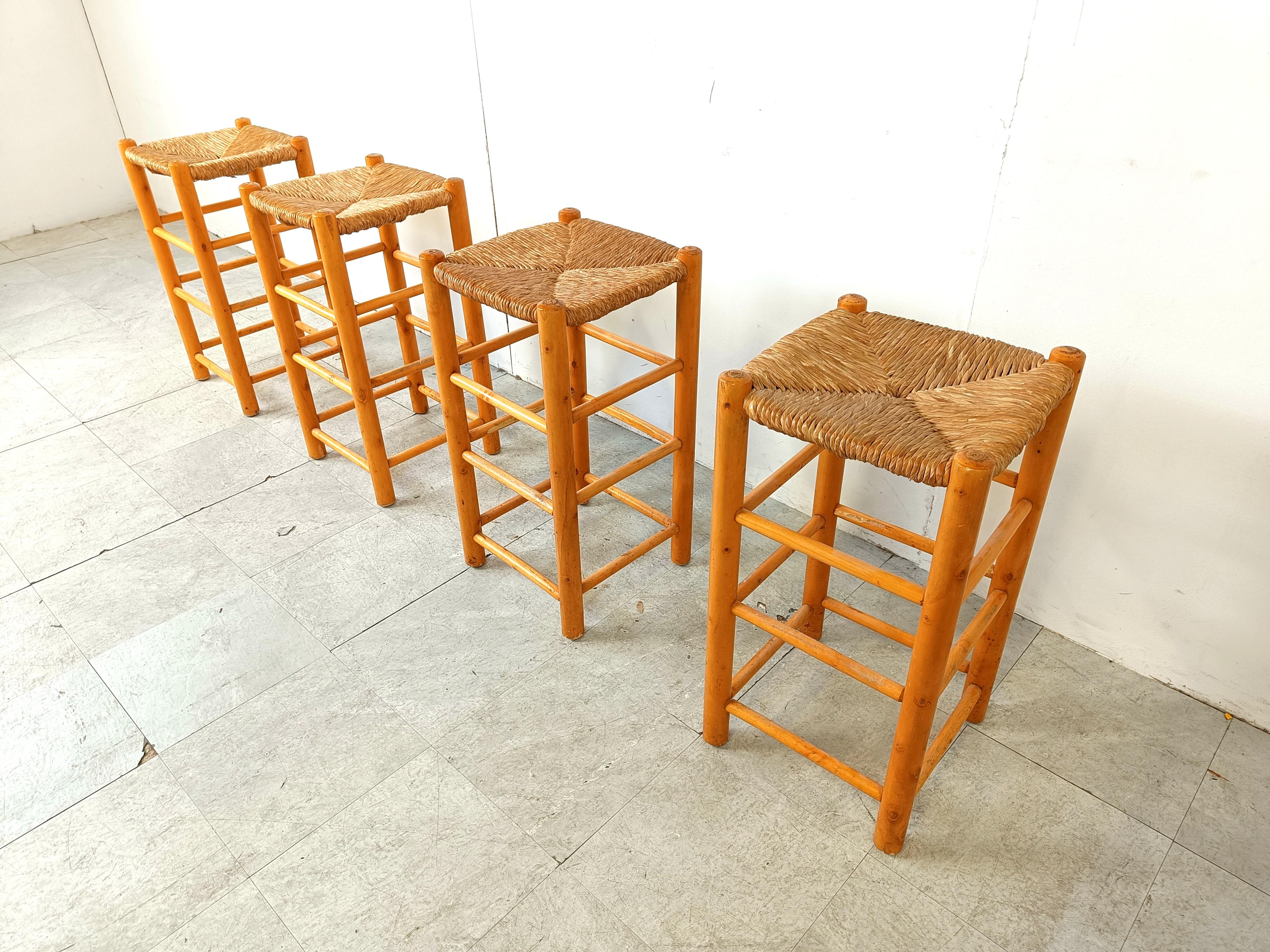 Wicker Vintage wicker bar stools - set of 4, 1960s For Sale