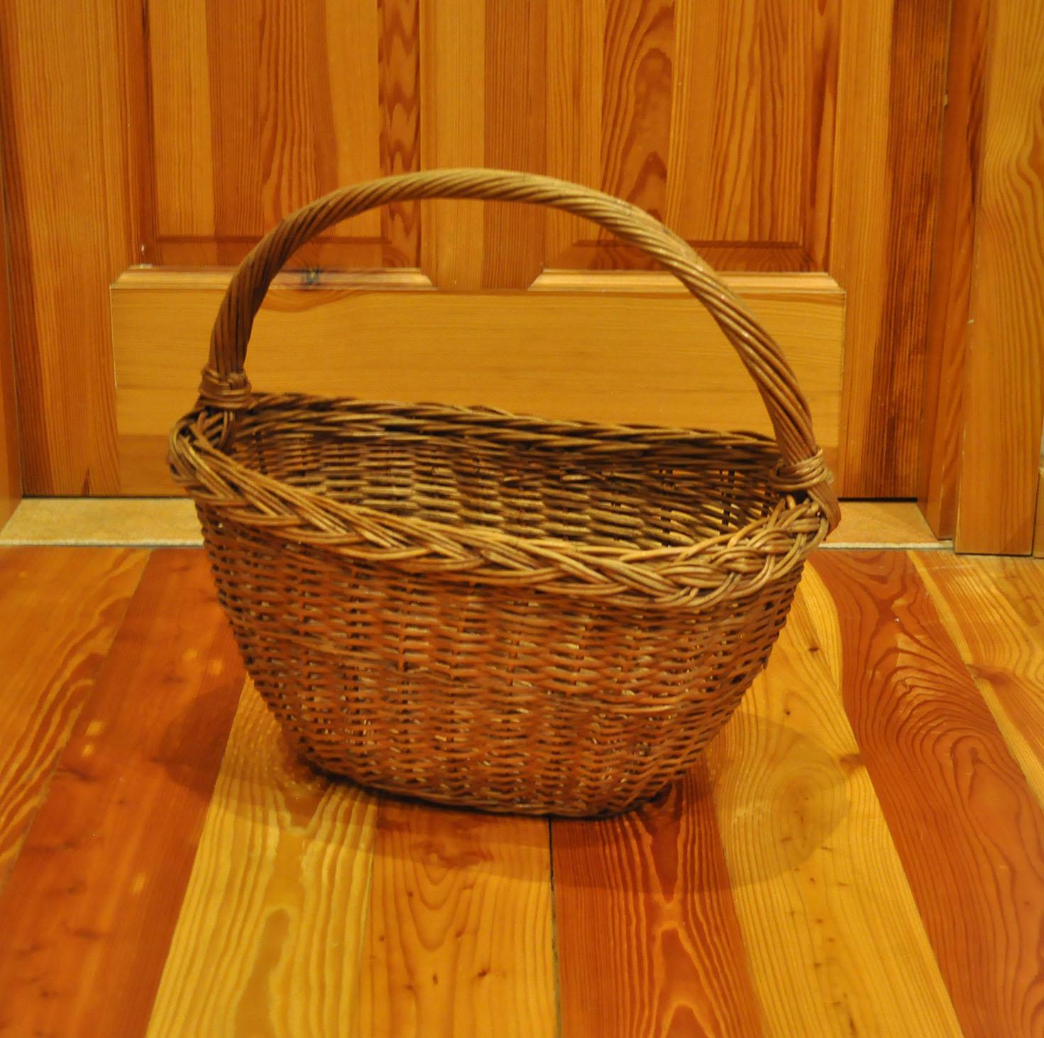 Hungarian Vintage Wicker Basket, circa 1950 For Sale