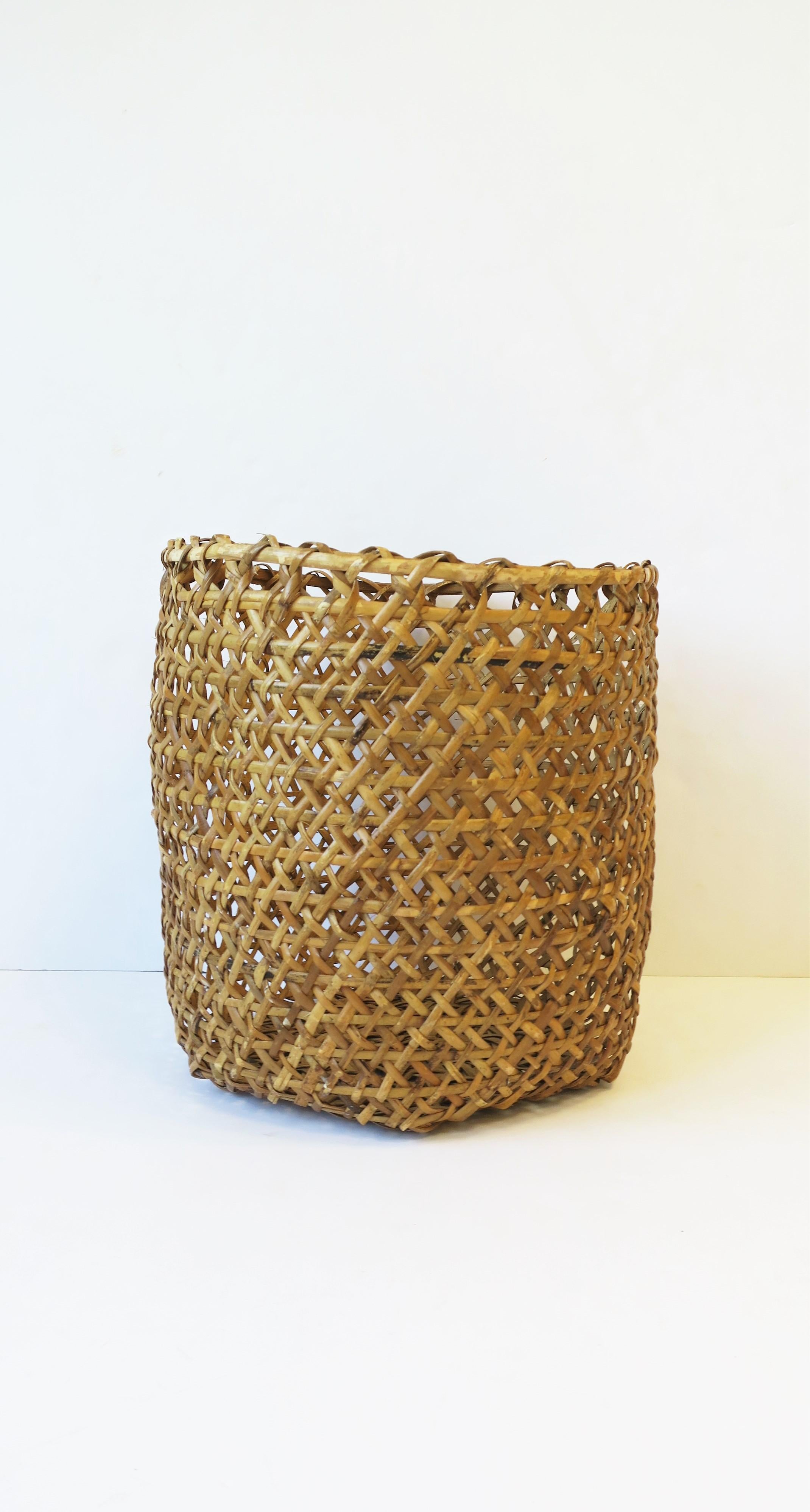 Vintage Wicker Basket Cachepot or Wastebasket Trash Can 1