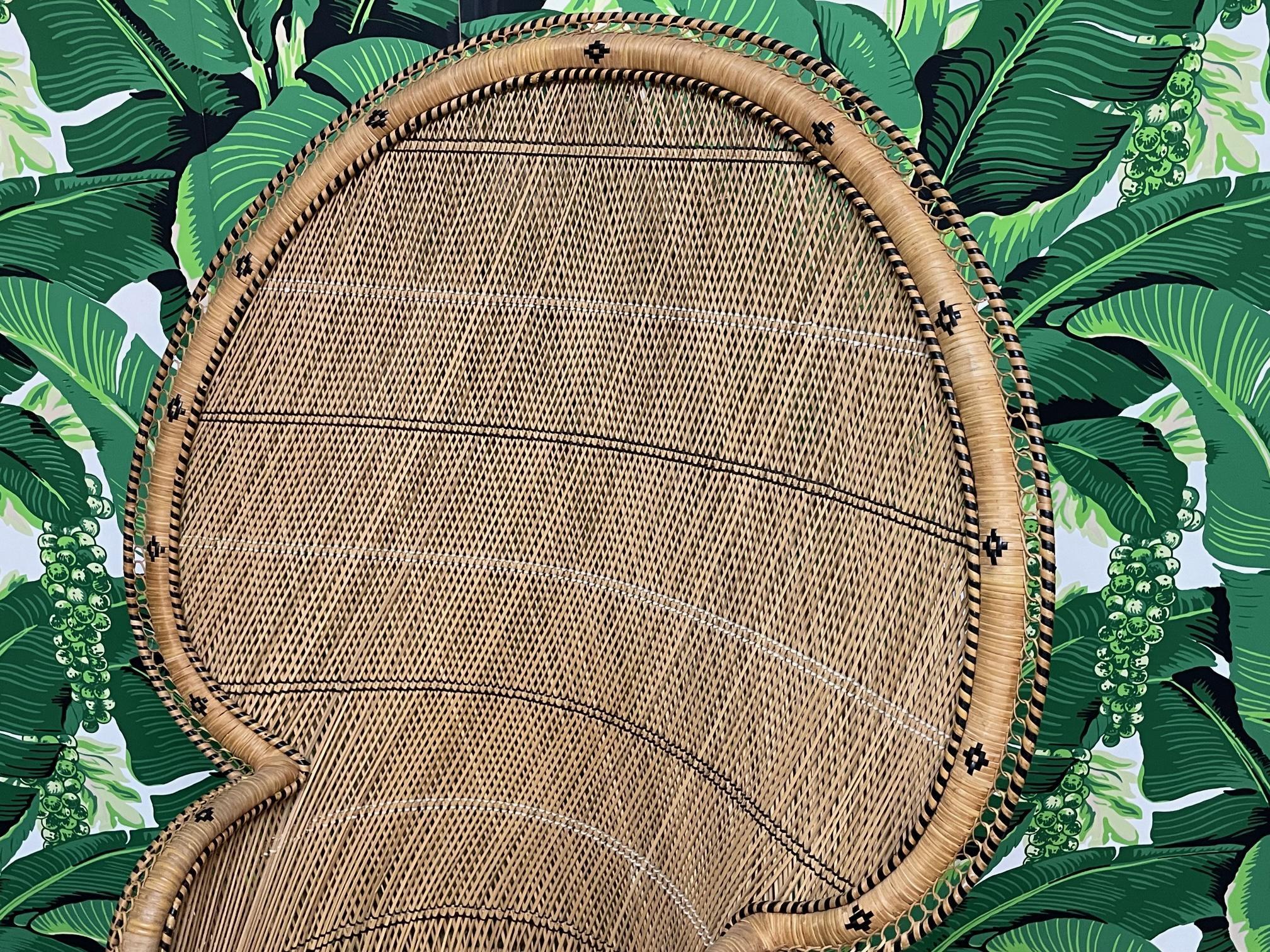 20th Century Vintage Wicker Emmanuelle Peacock Chair For Sale