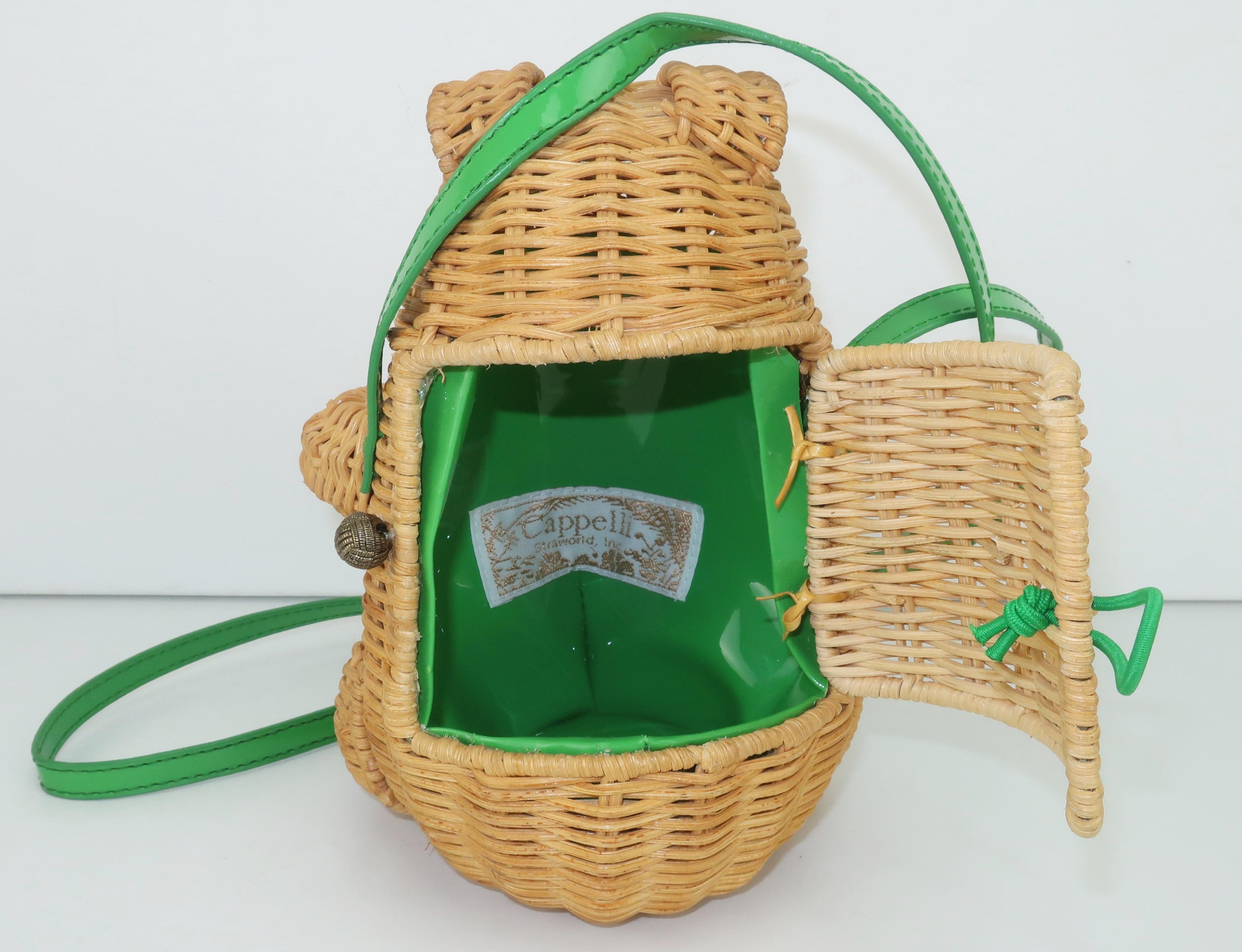 Vintage Wicker Frog Novelty Handbag With Green Patent Shoulder Strap 1