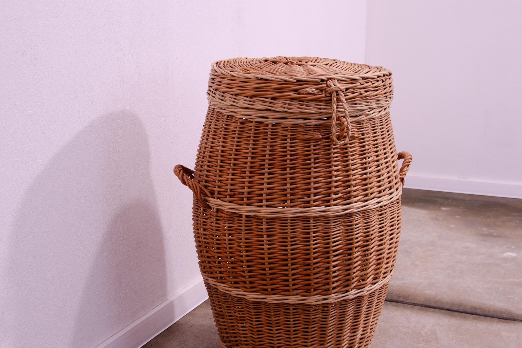 Mid-Century Modern Vintage wicker laundry basket, 1970s, Czechoslovakia For Sale