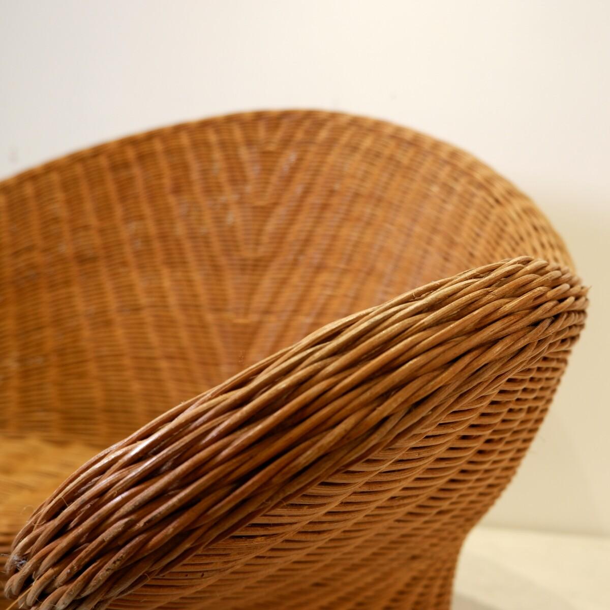 Silla vintage de mimbre Lotus para meditación, años 80 Mimbre en venta
