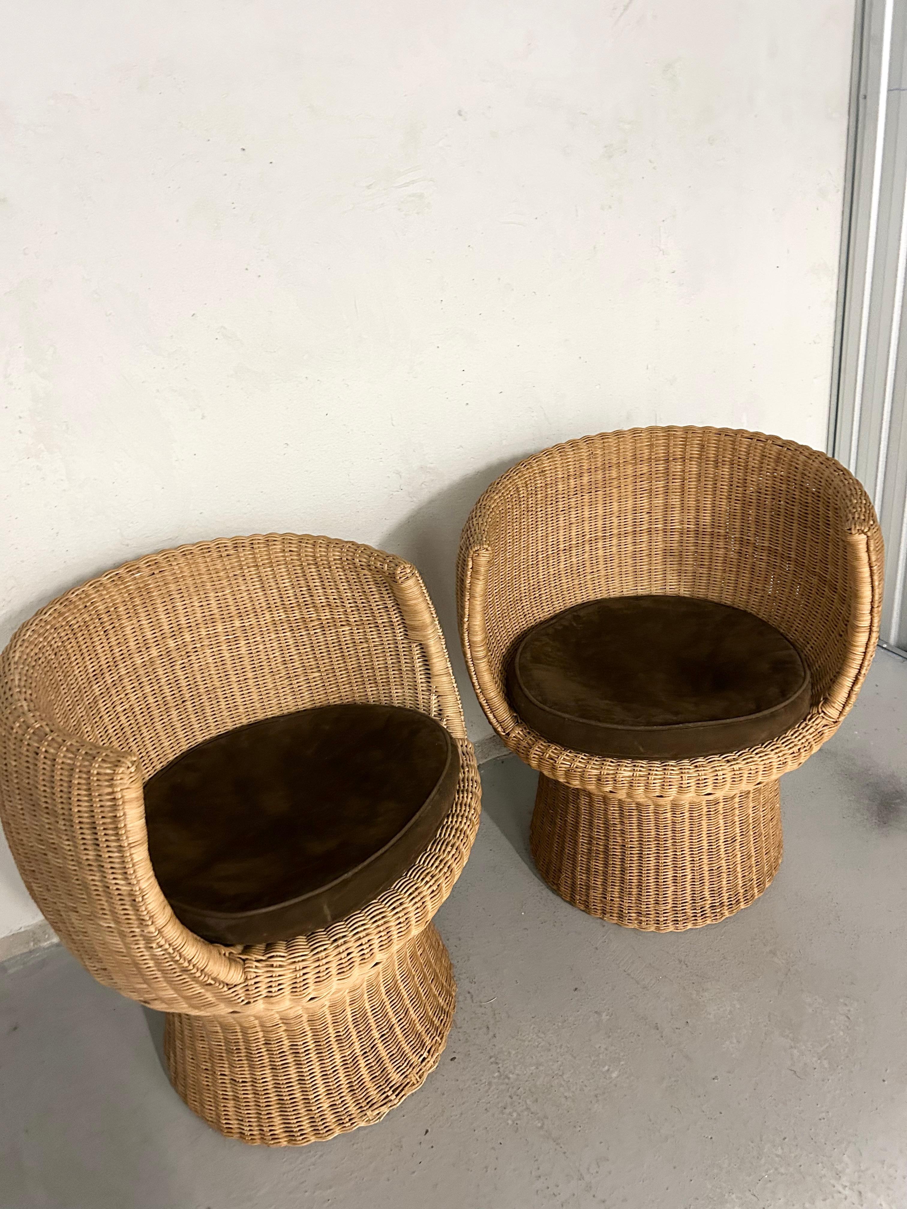 Vintage Wicker Lounge Chairs 3