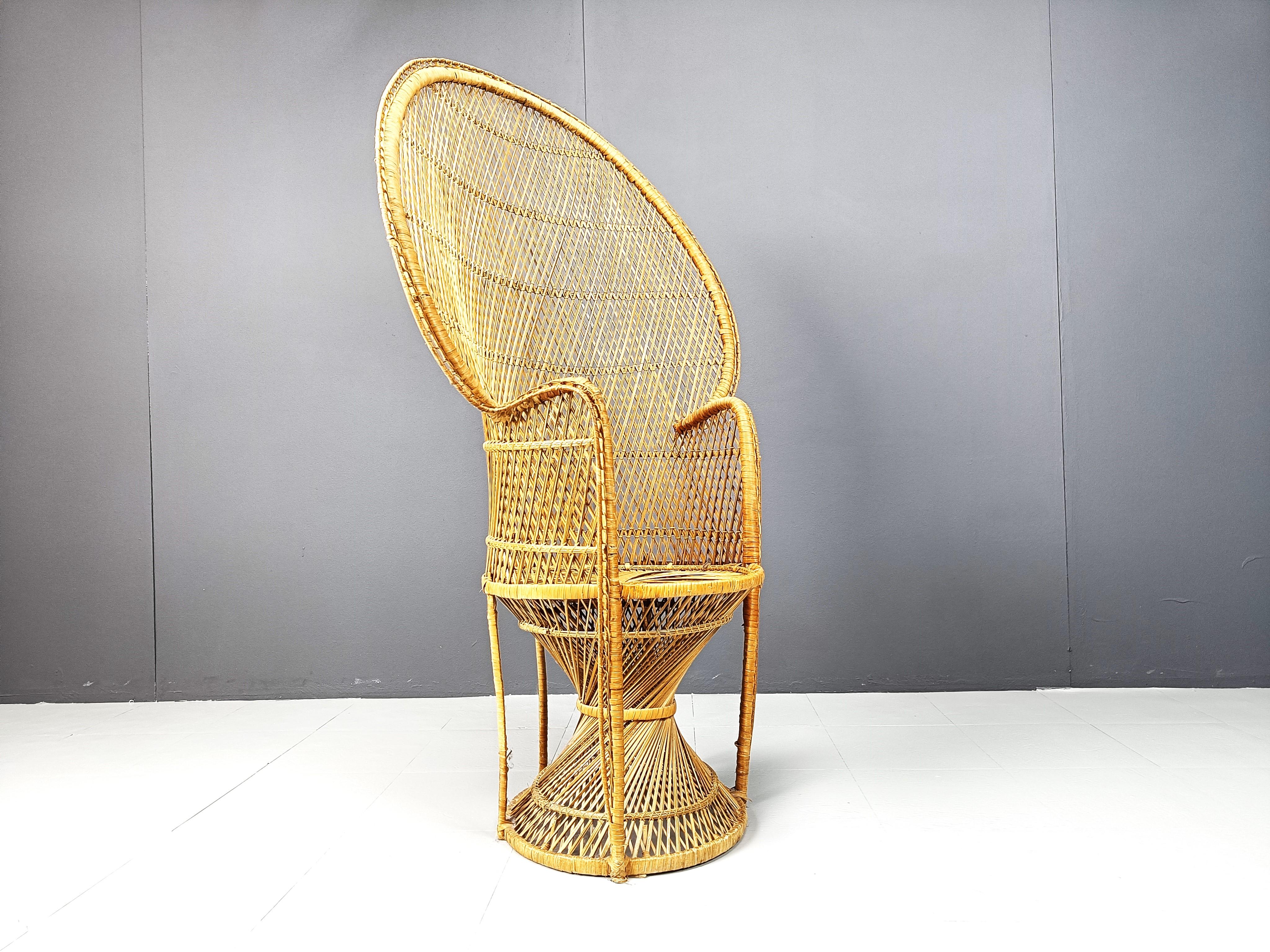 Vintage wicker peacock chair, 1970s For Sale 2