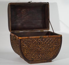 Cesta vintage de mimbre, ratán y madera con tapa, estilo rústico campestre francés